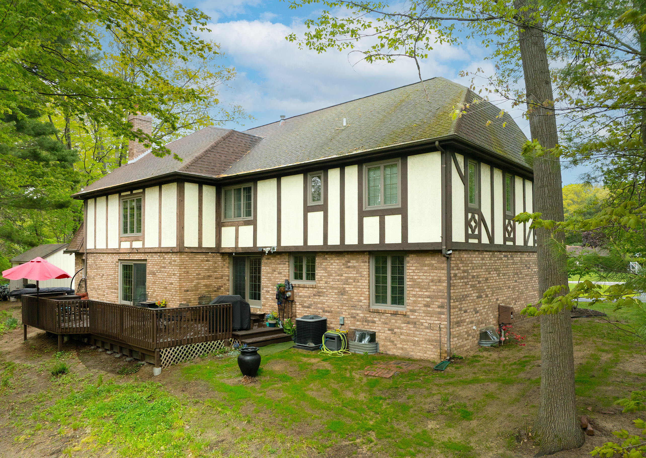 4083 Braeburn Drive Muskegon MI 49441