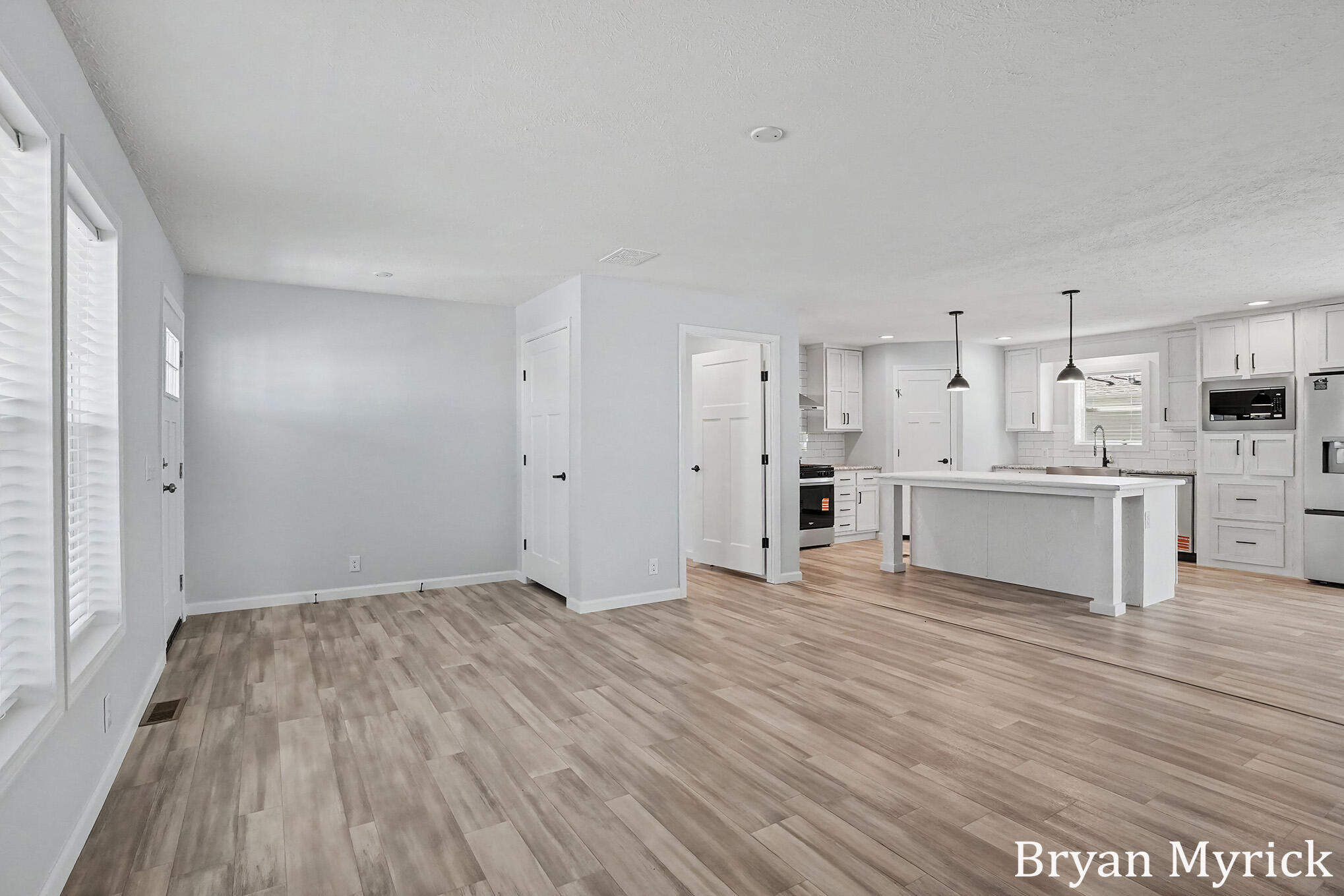 4738 Floral Wood Lane Holland MI 49423