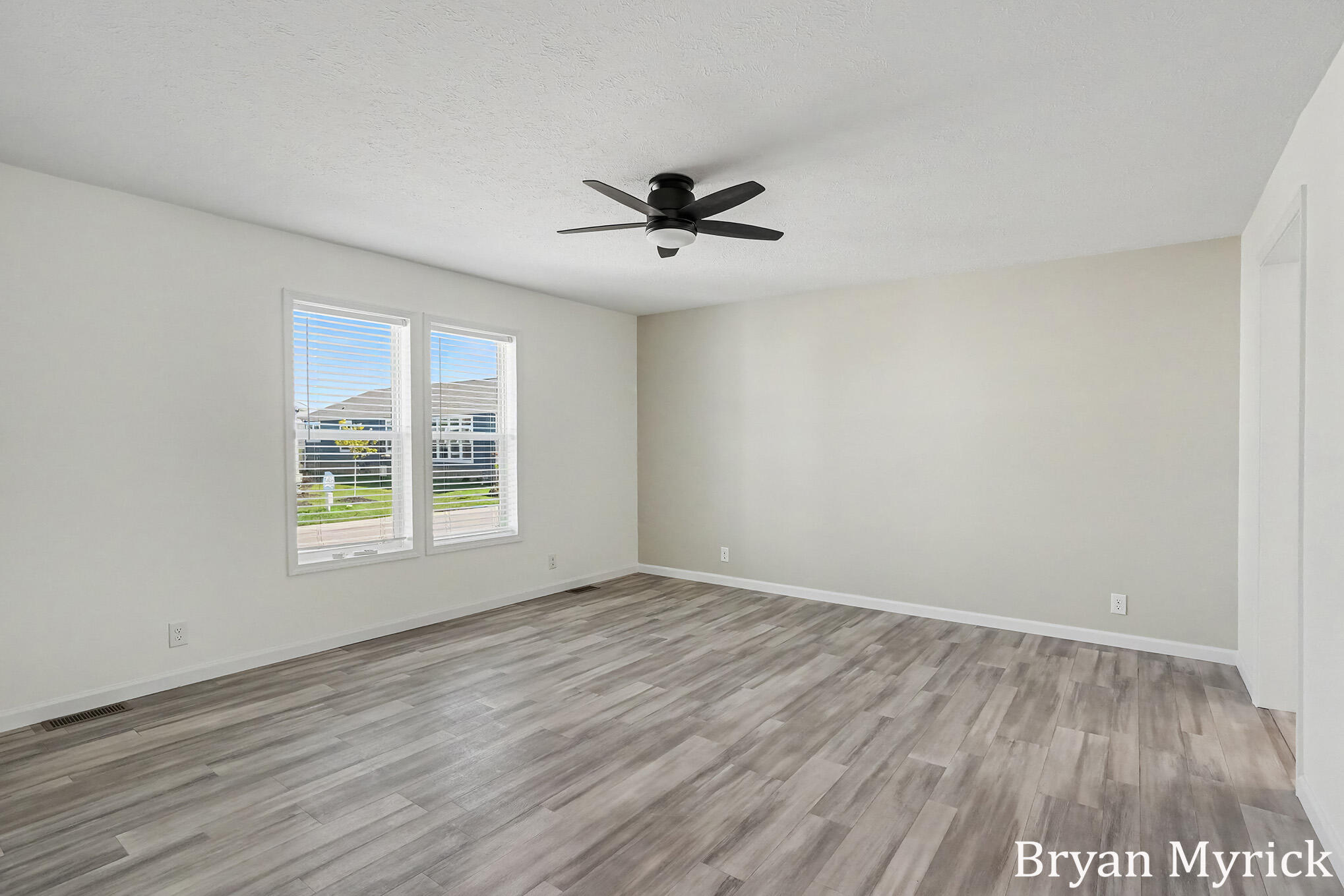 4738 Floral Wood Lane Holland MI 49423