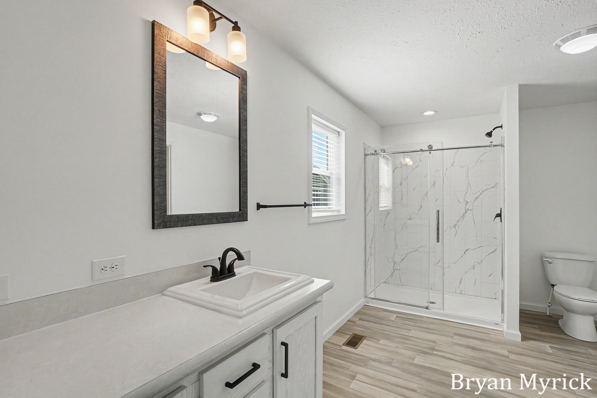 4738 Floral Wood Lane Holland MI 49423