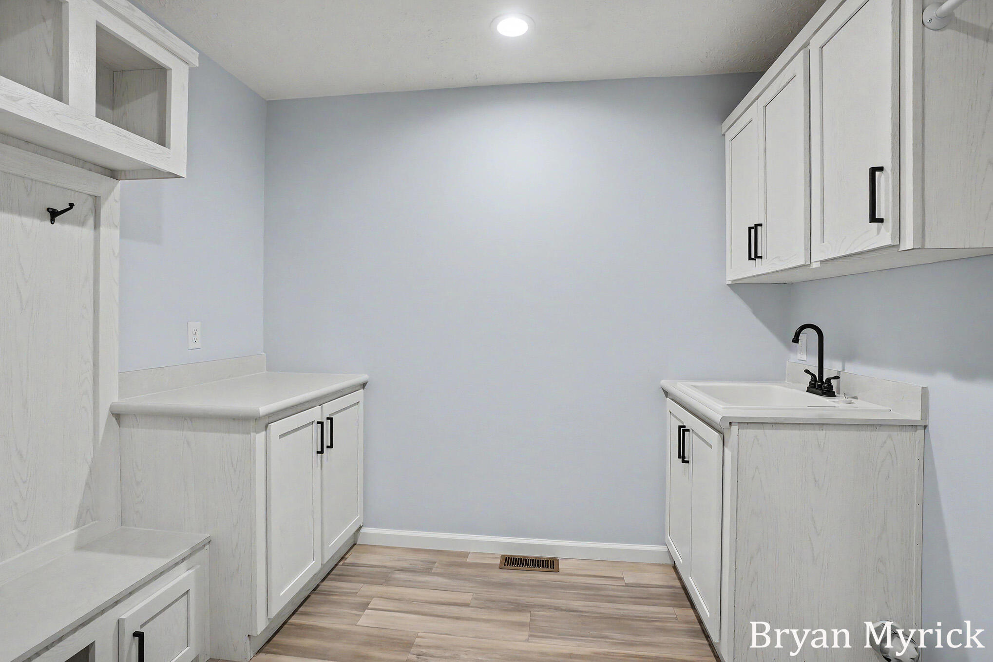 4738 Floral Wood Lane Holland MI 49423