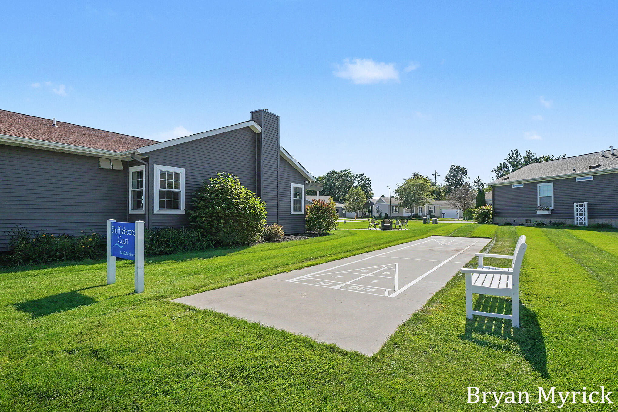 4738 Floral Wood Lane Holland MI 49423