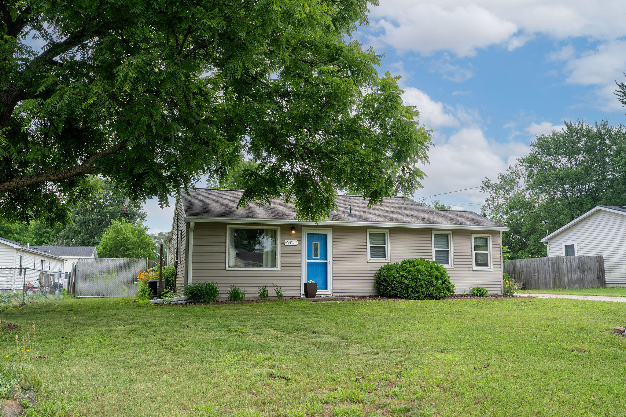 6424 College Avenue SE Grand Rapids MI 49548
