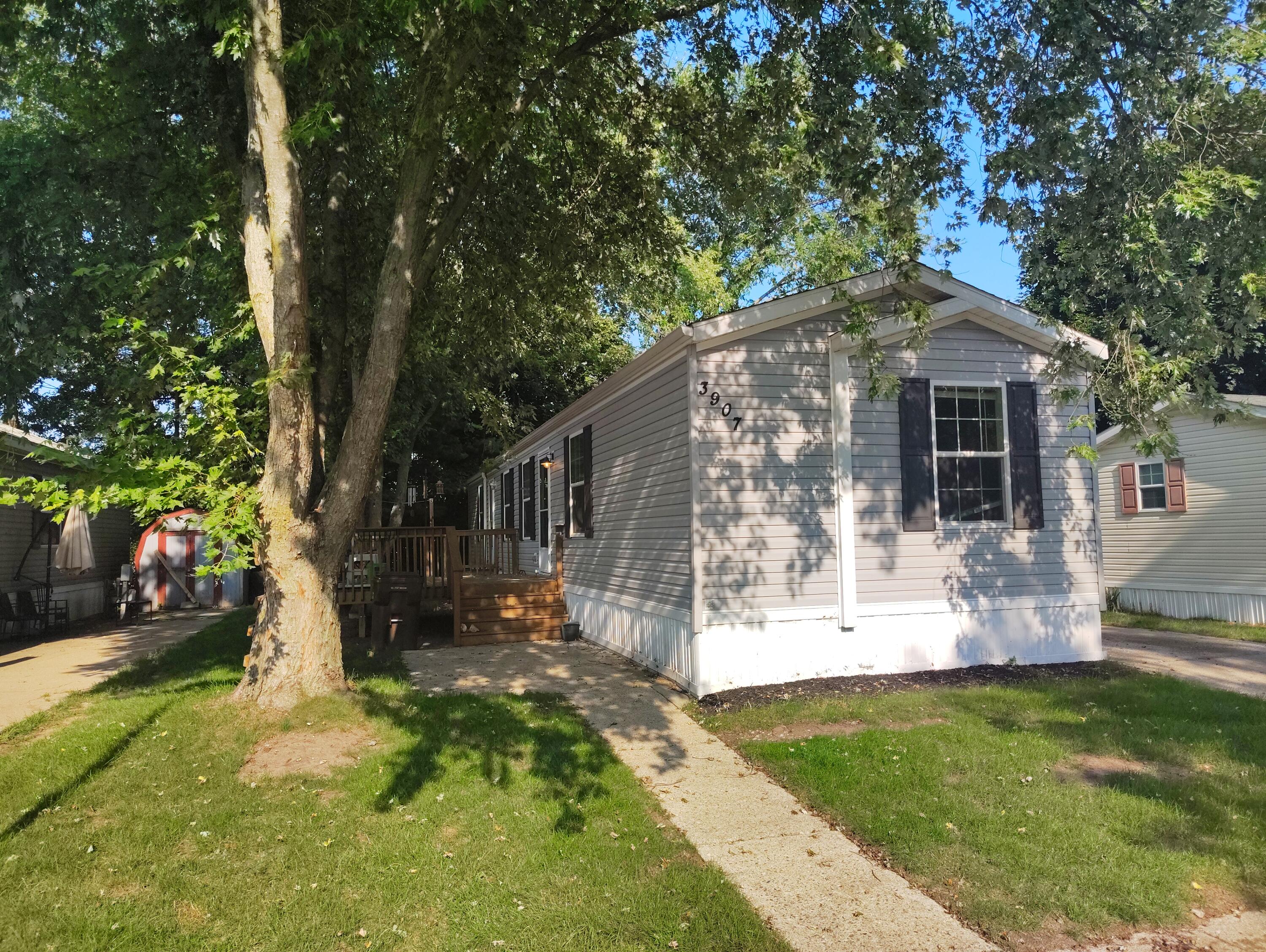 3907 Vail Avenue NW Grand Rapids MI 49544