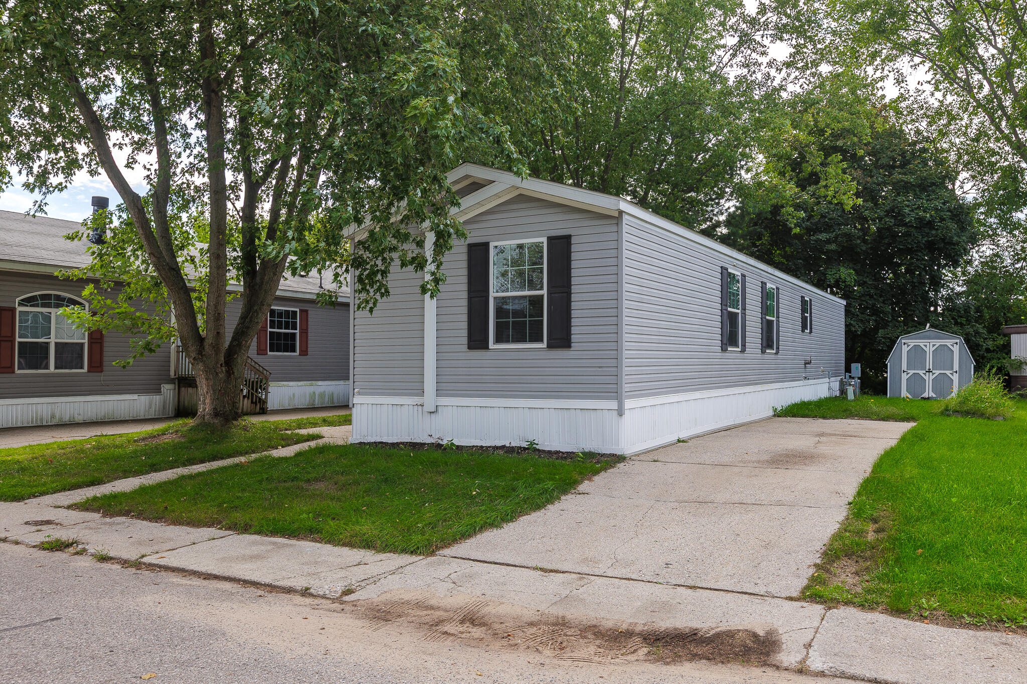 3907 Vail Avenue NW Grand Rapids MI 49544