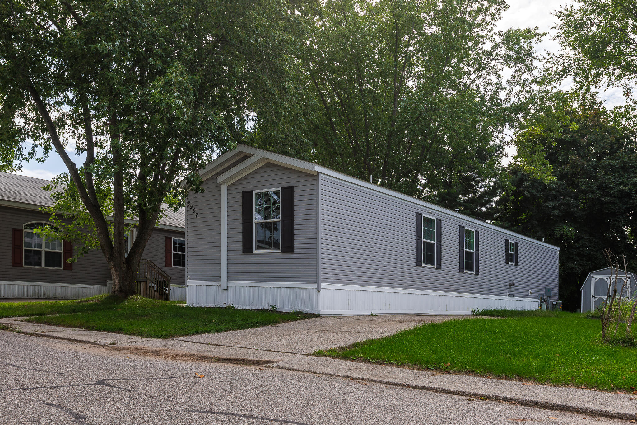 3907 Vail Avenue NW Grand Rapids MI 49544
