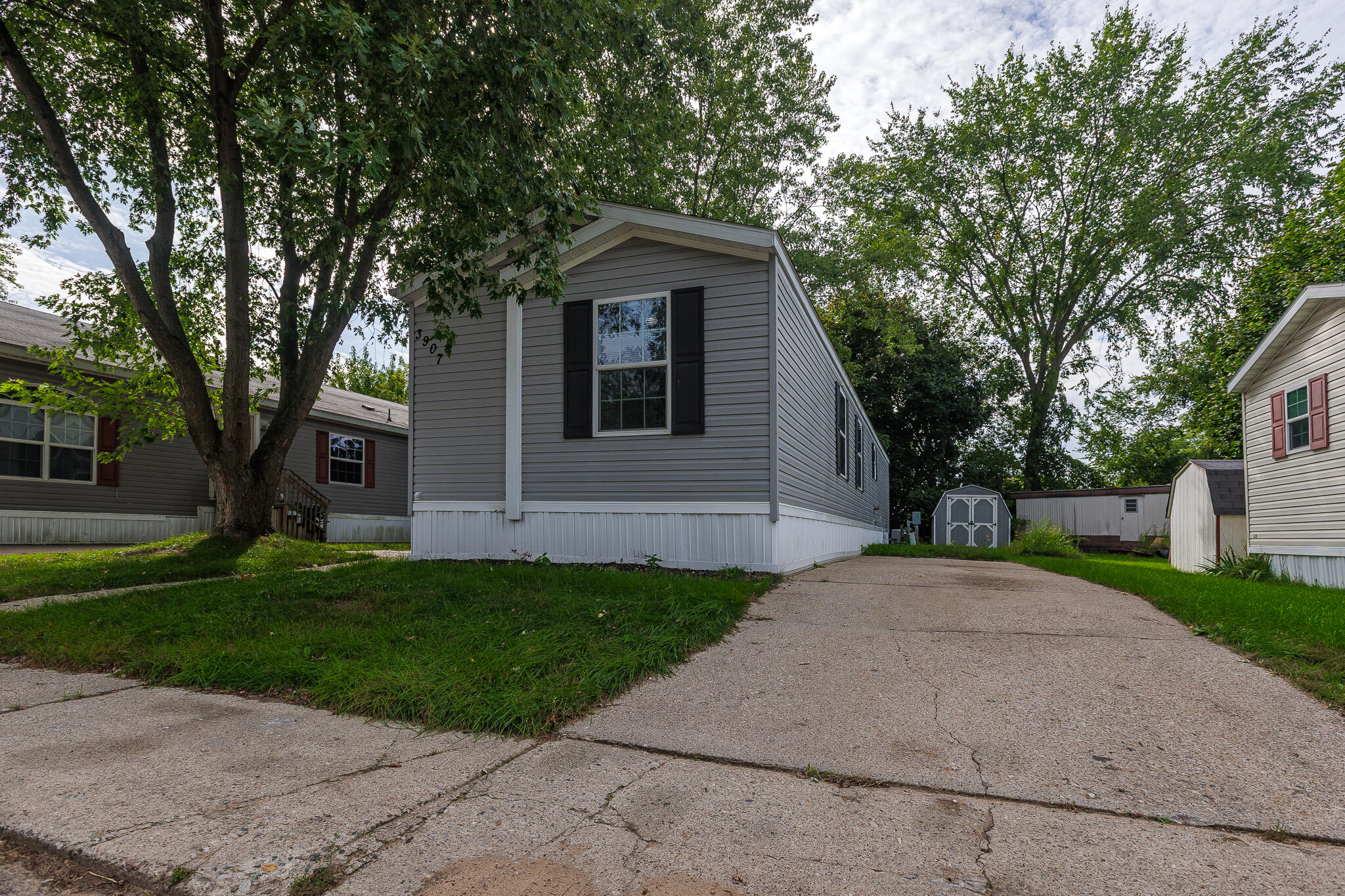 3907 Vail Avenue NW Grand Rapids MI 49544