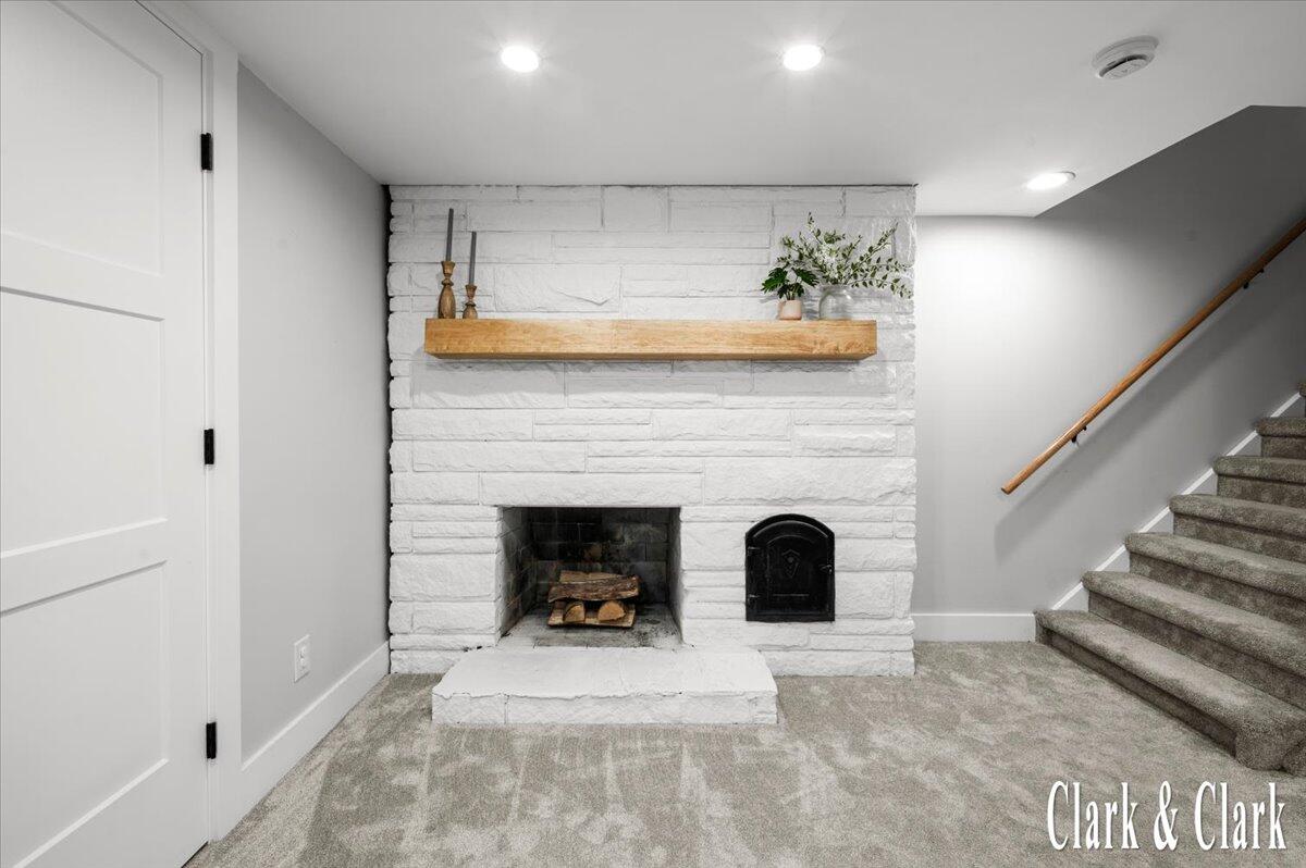 270 Lenora Avenue NW Grand Rapids MI 49504