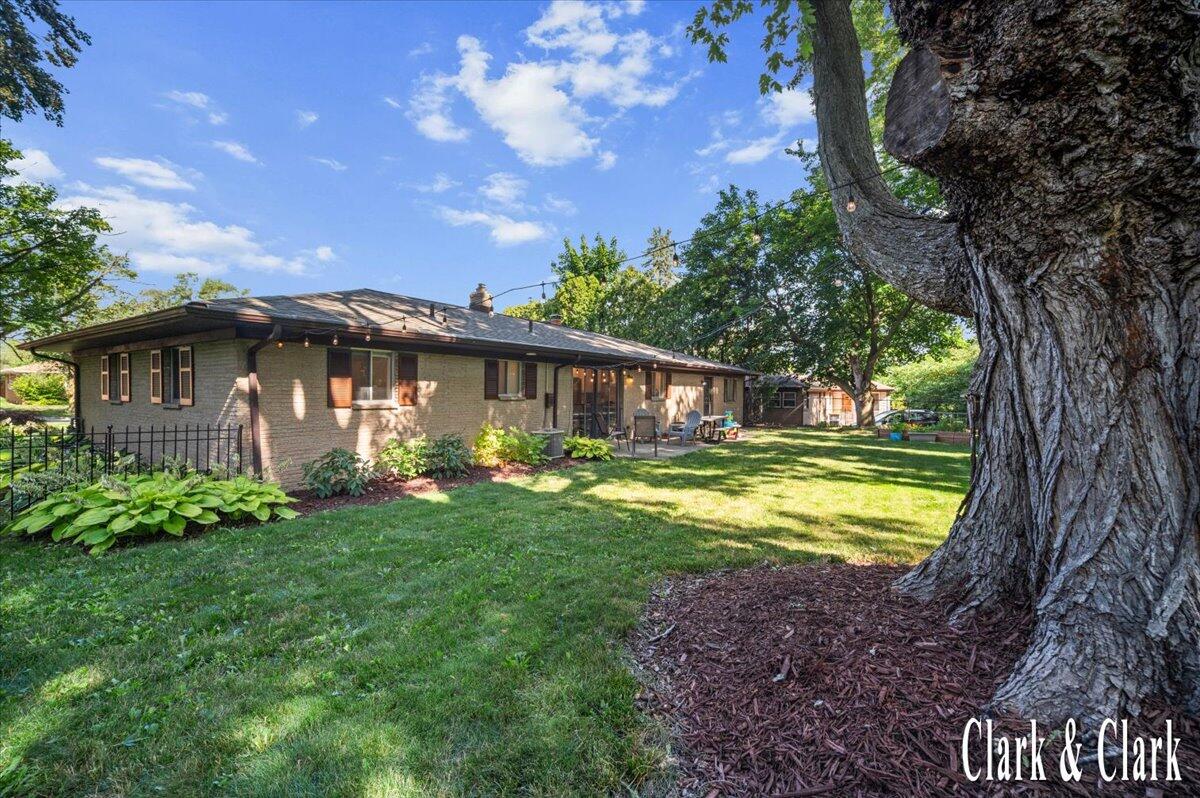 270 Lenora Avenue NW Grand Rapids MI 49504