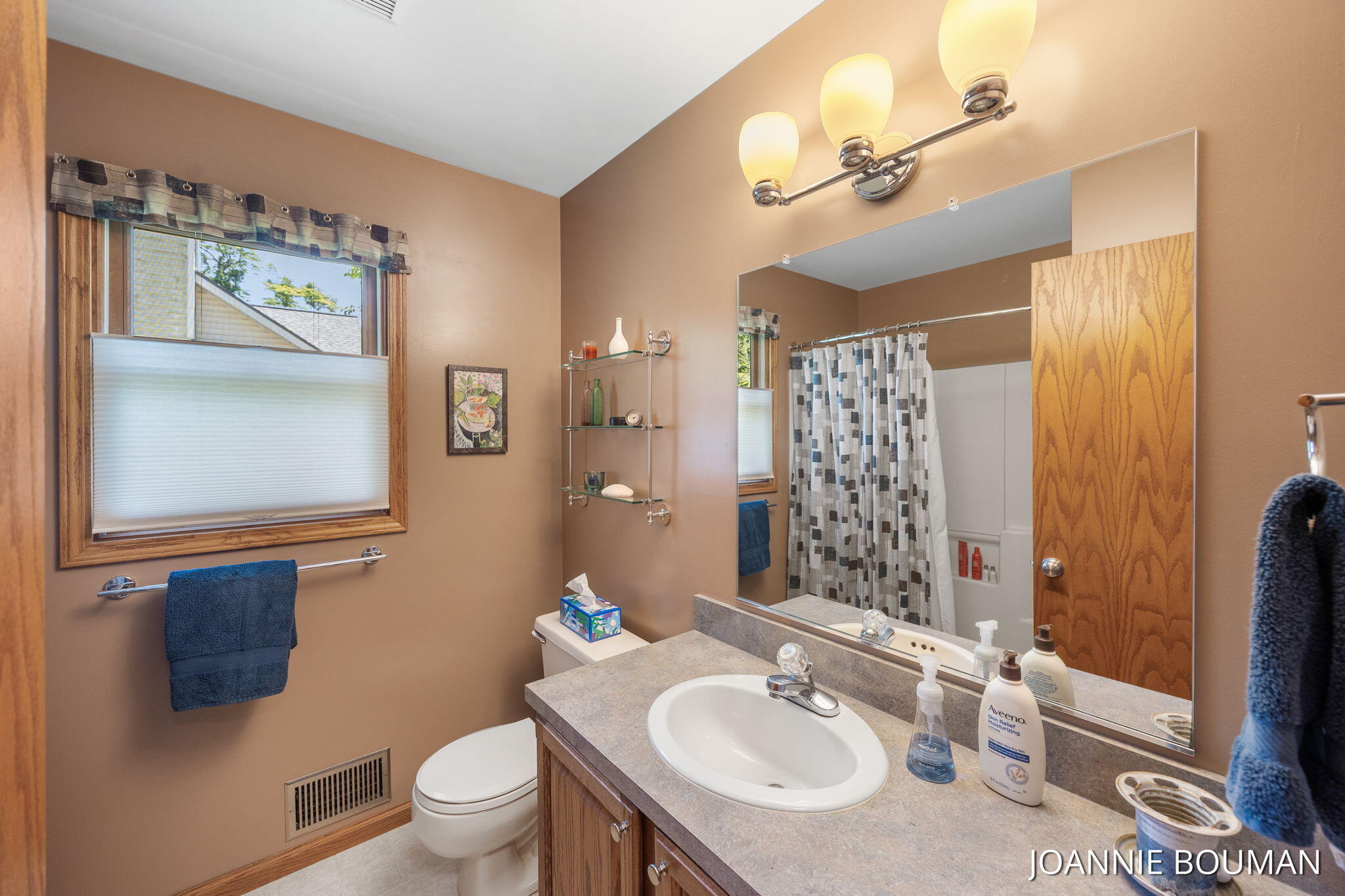 4629 Pine Drive Holland MI 49423