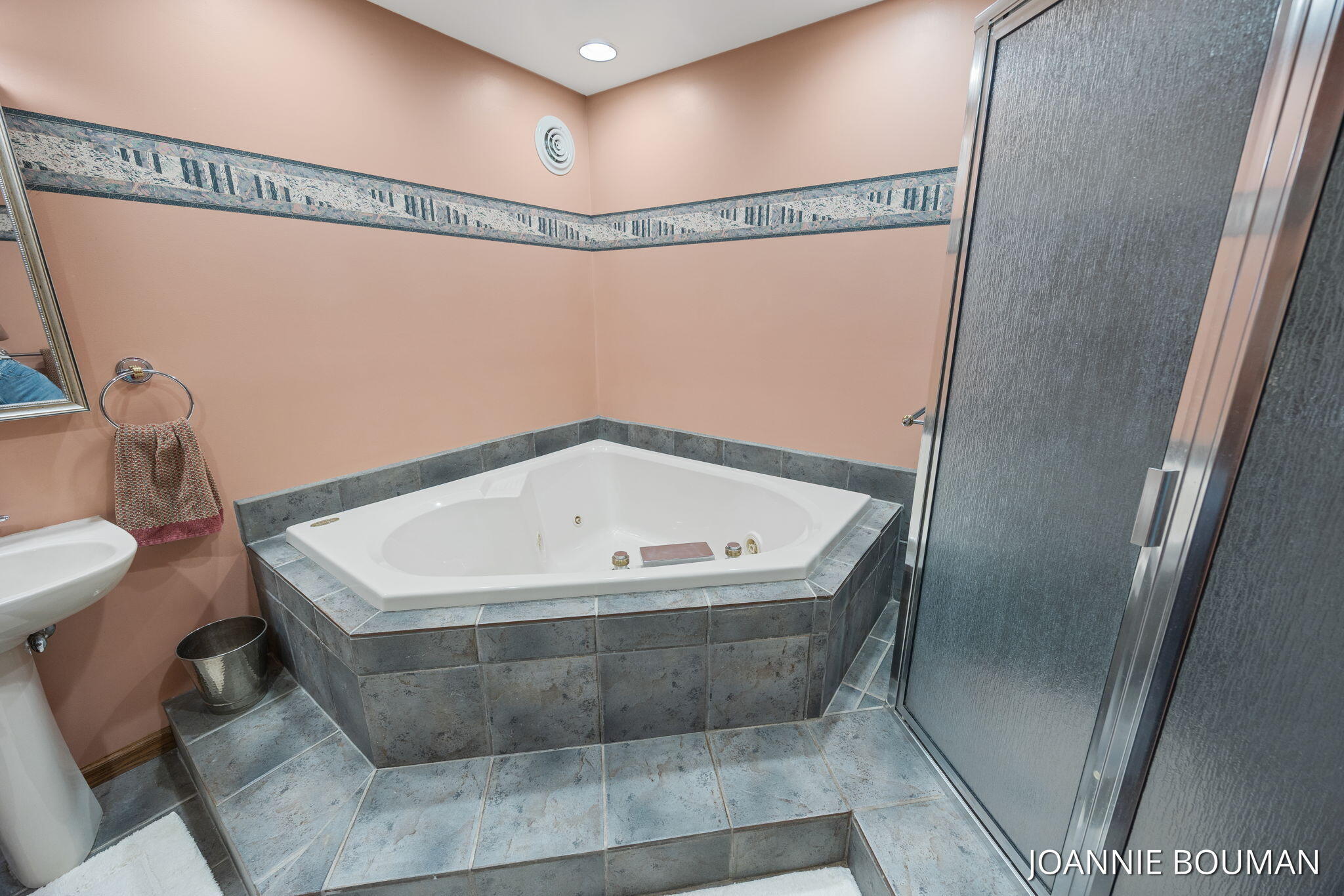 4629 Pine Drive Holland MI 49423