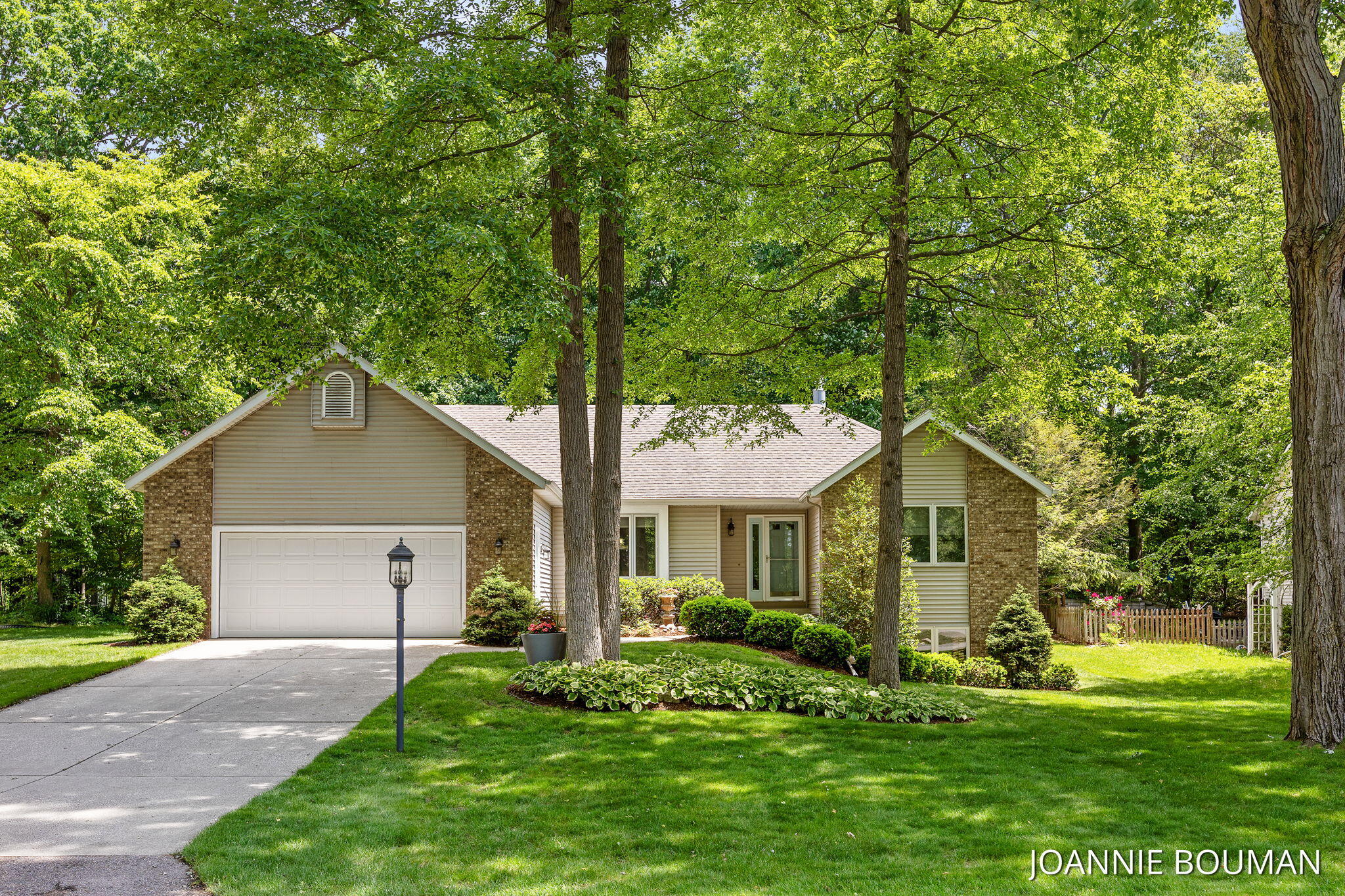 4629 Pine Drive Holland MI 49423