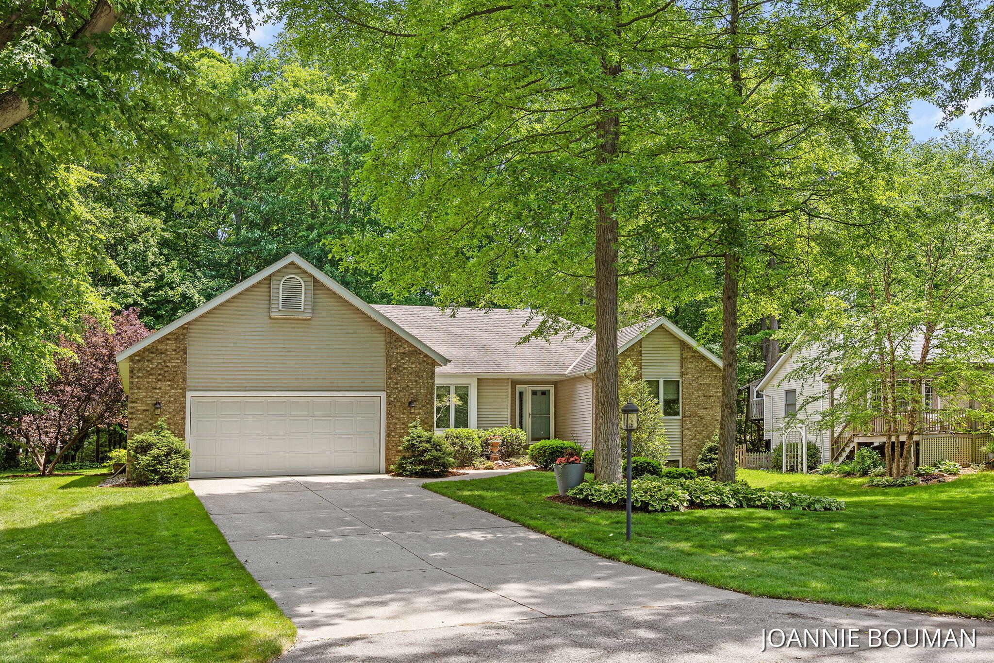 4629 Pine Drive Holland MI 49423