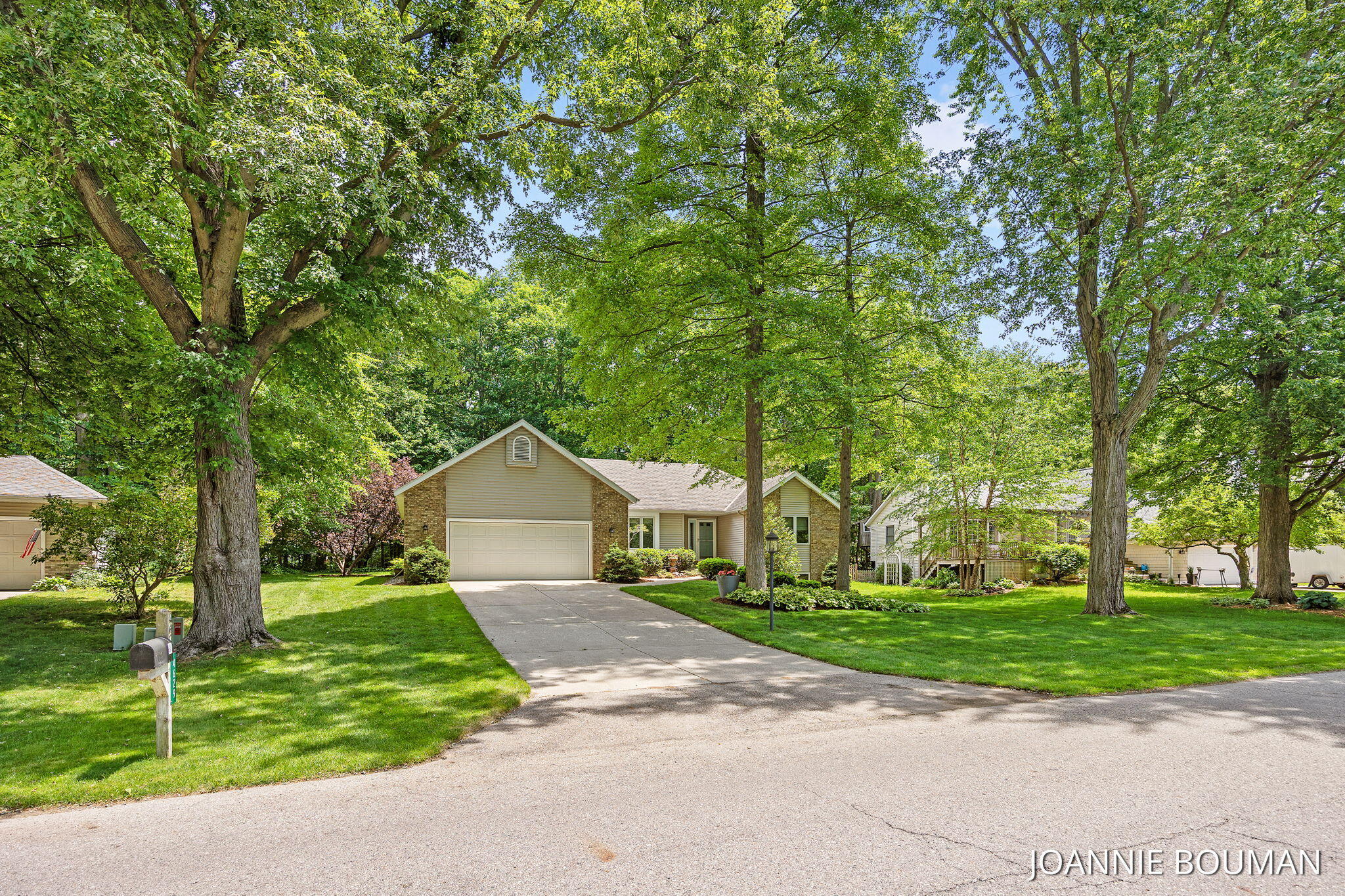 4629 Pine Drive Holland MI 49423