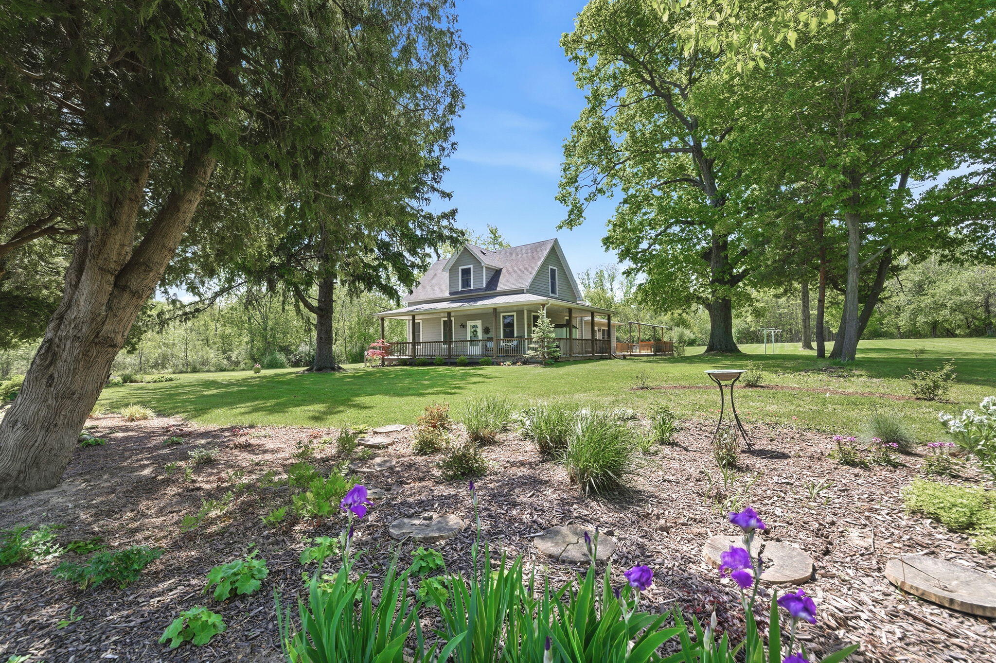 7780 W East Road Three Oaks MI 49128
