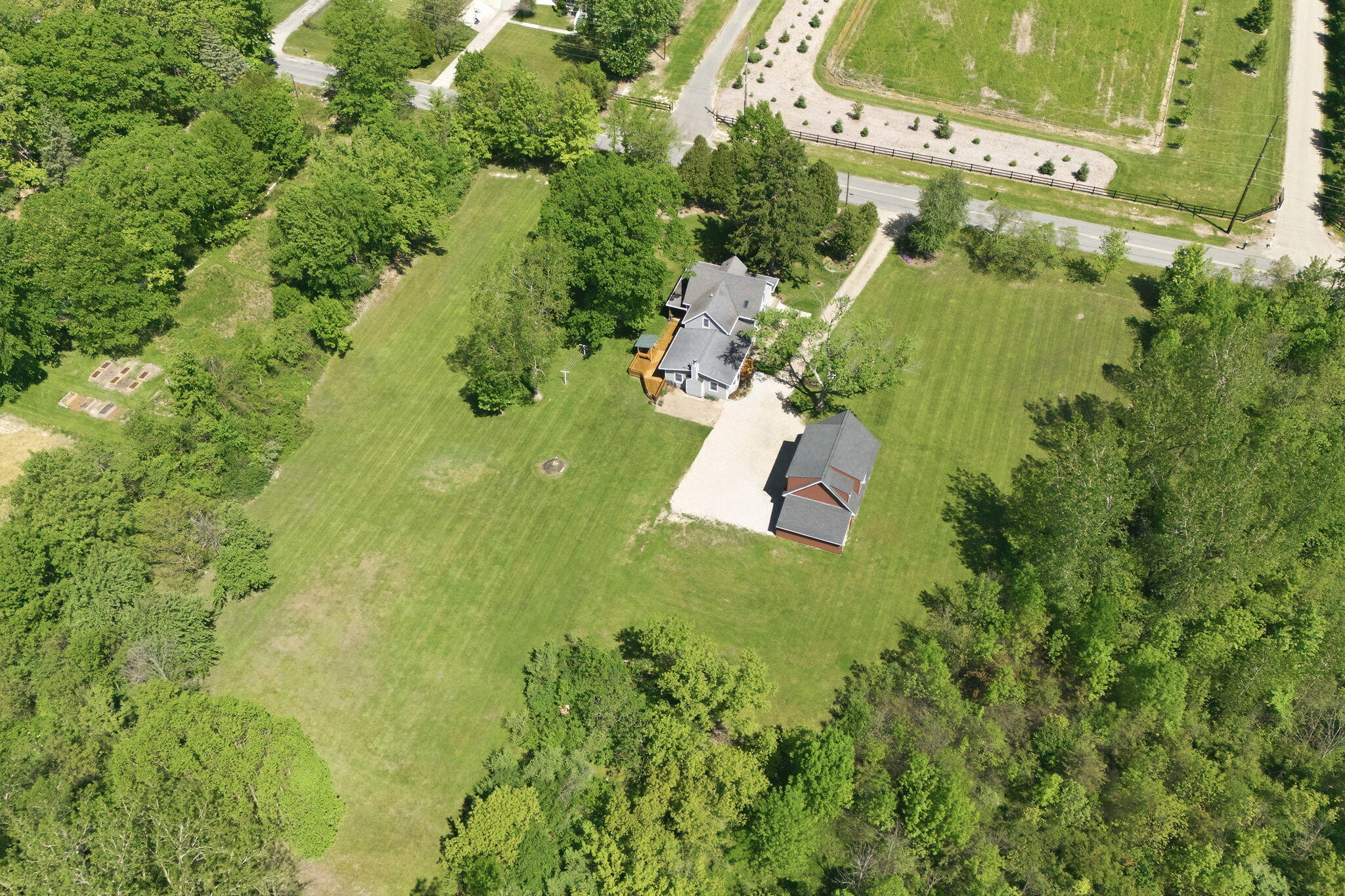 7780 W East Road Three Oaks MI 49128