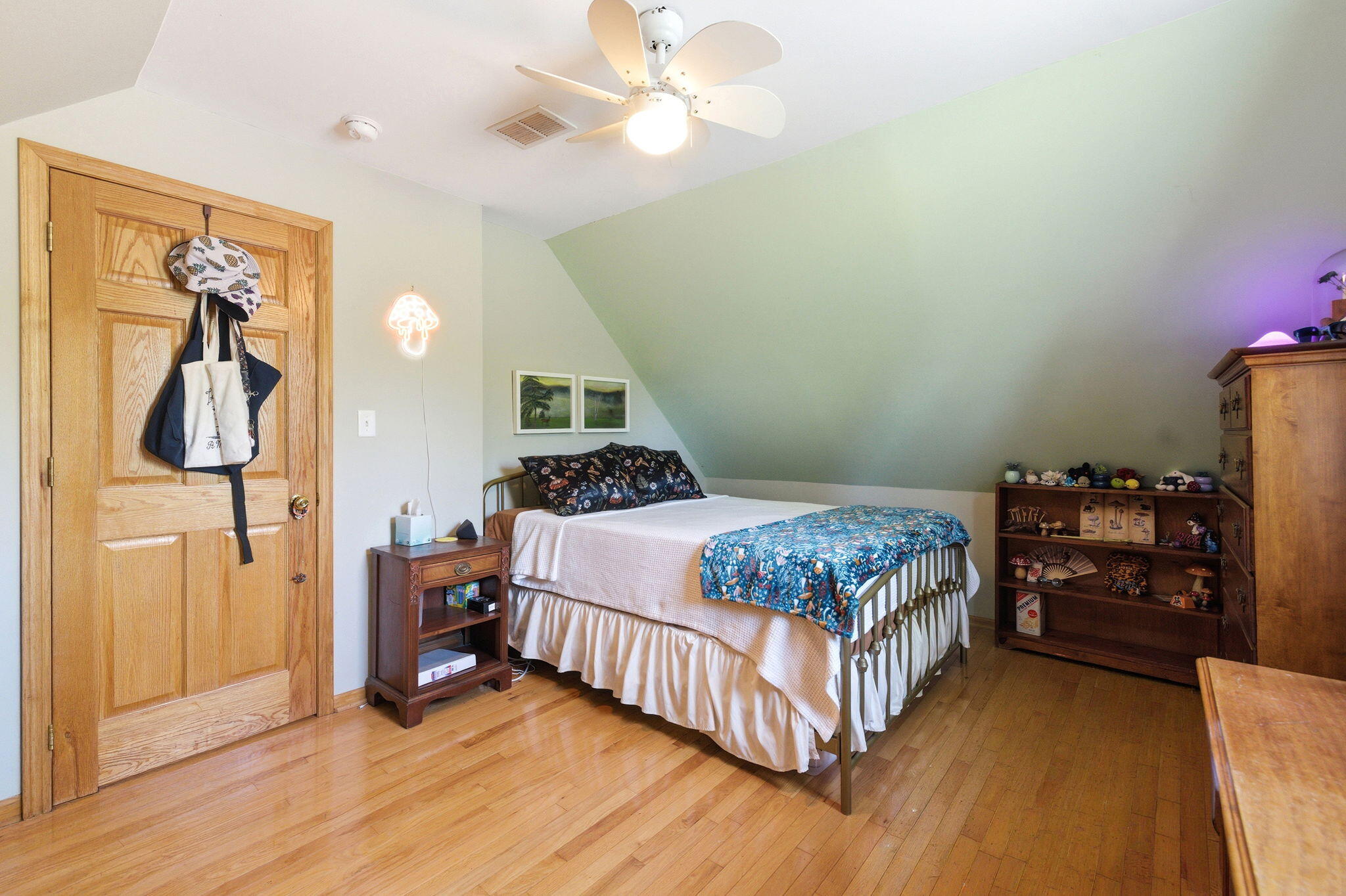 7780 W East Road Three Oaks MI 49128