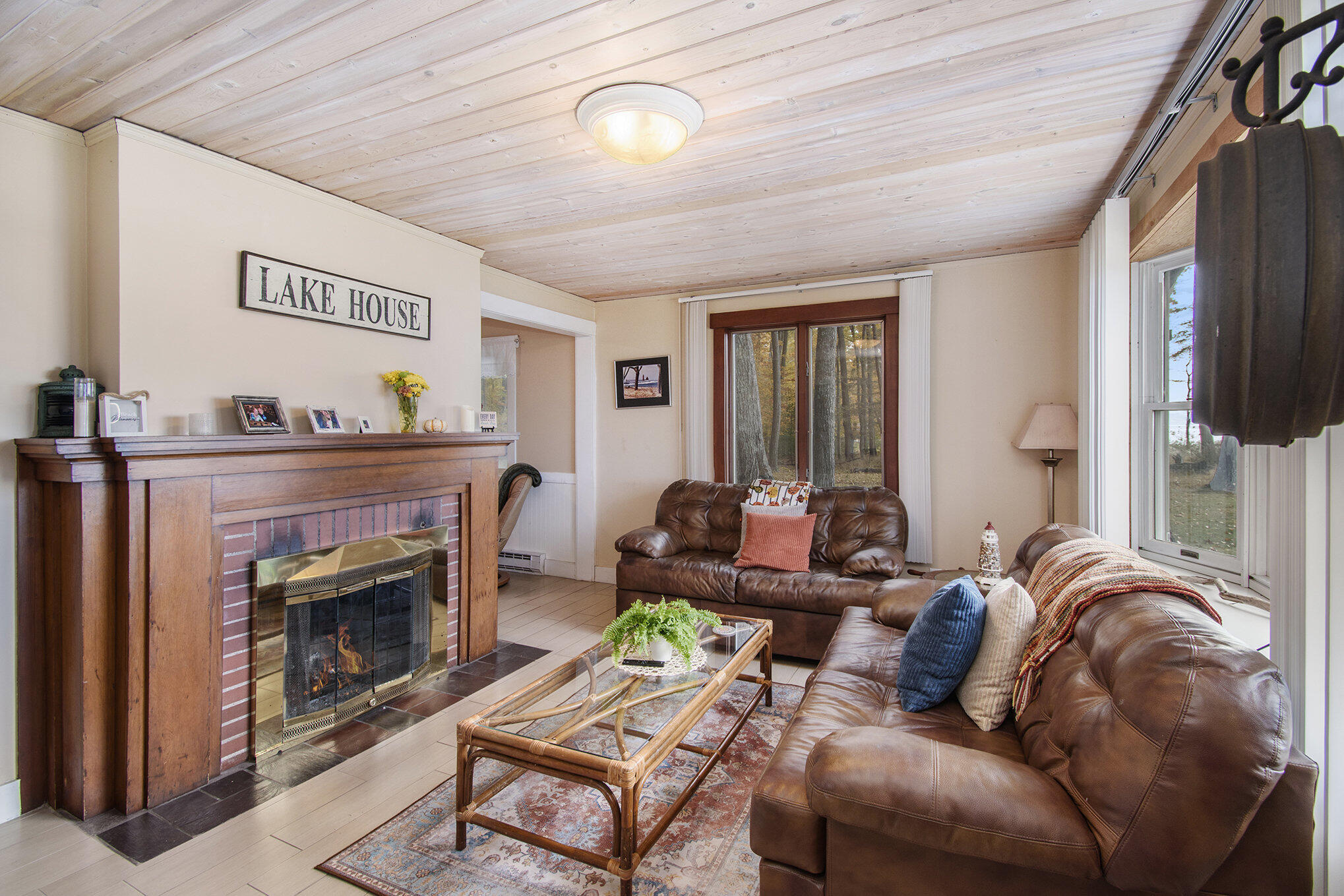2013 N Scenic Drive Muskegon MI 49445