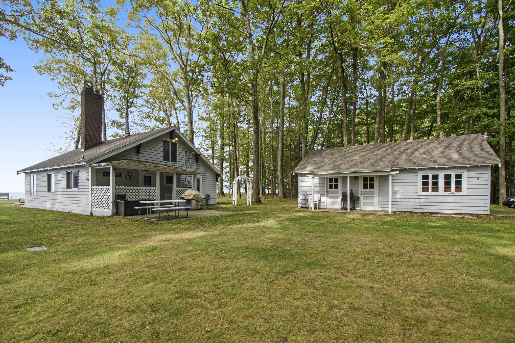 2013 N Scenic Drive Muskegon MI 49445