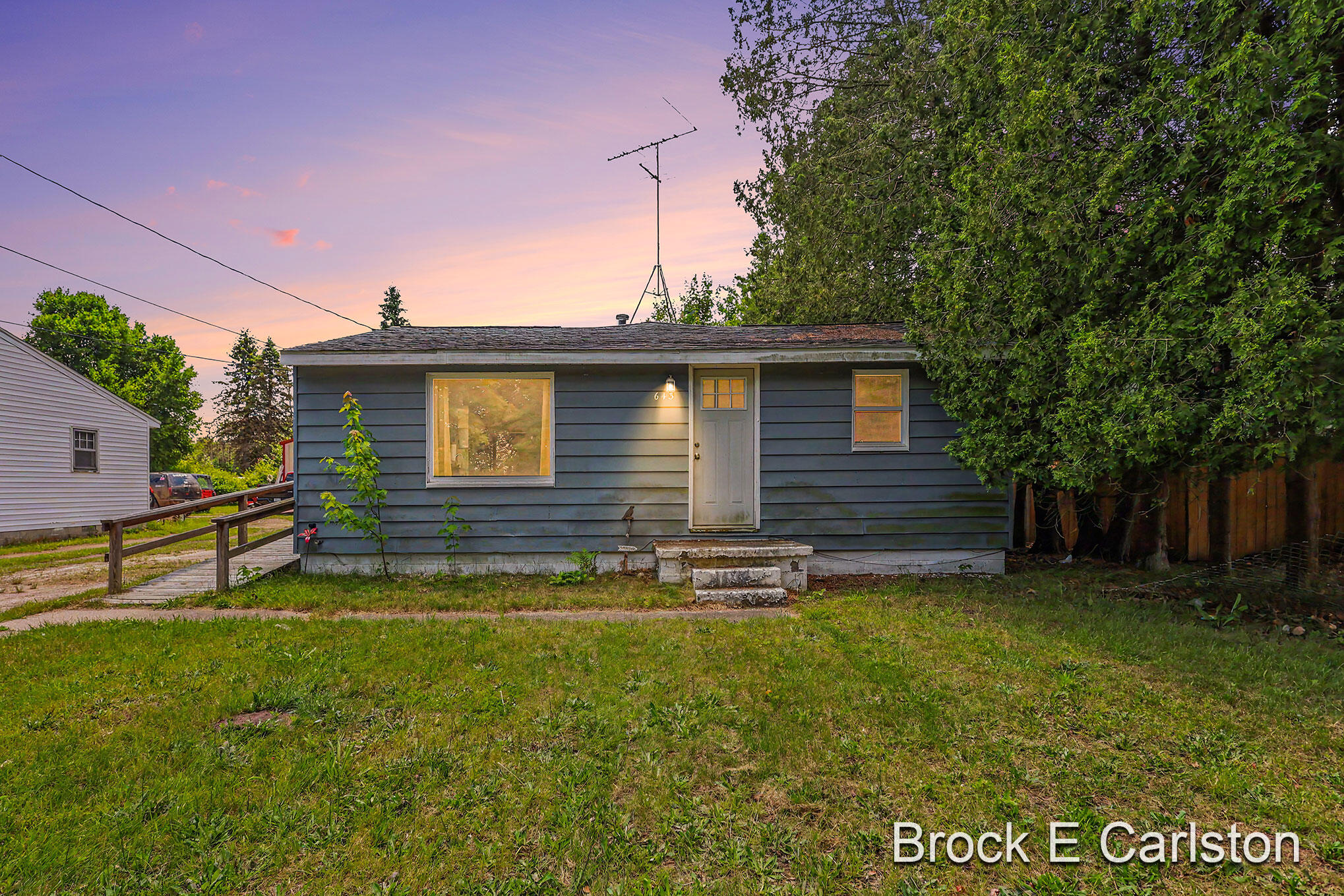 643 E Sternberg Road Norton Shores MI 49441