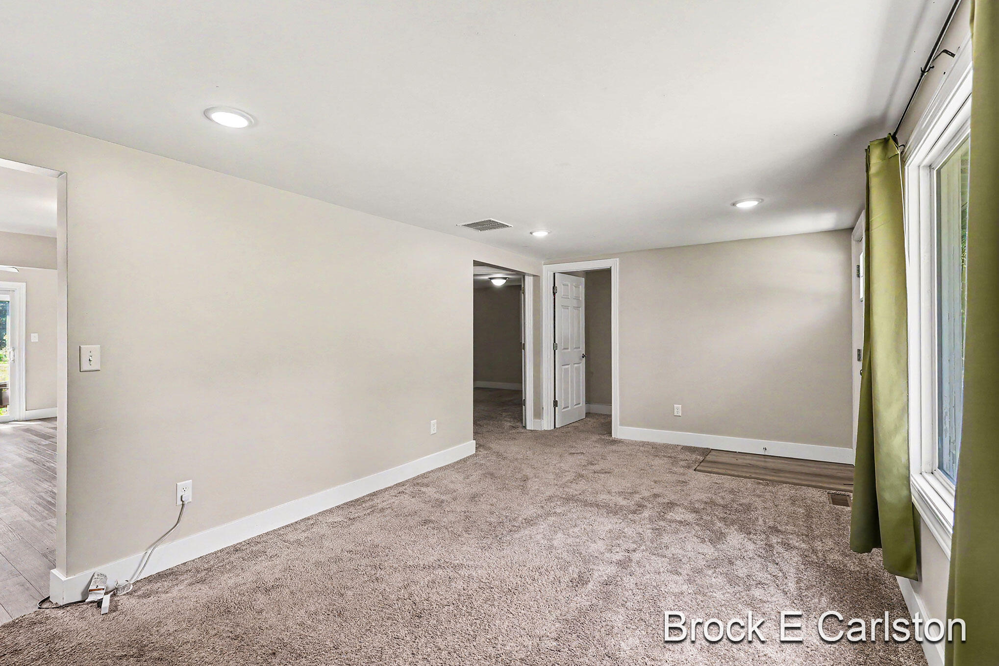643 E Sternberg Road Norton Shores MI 49441