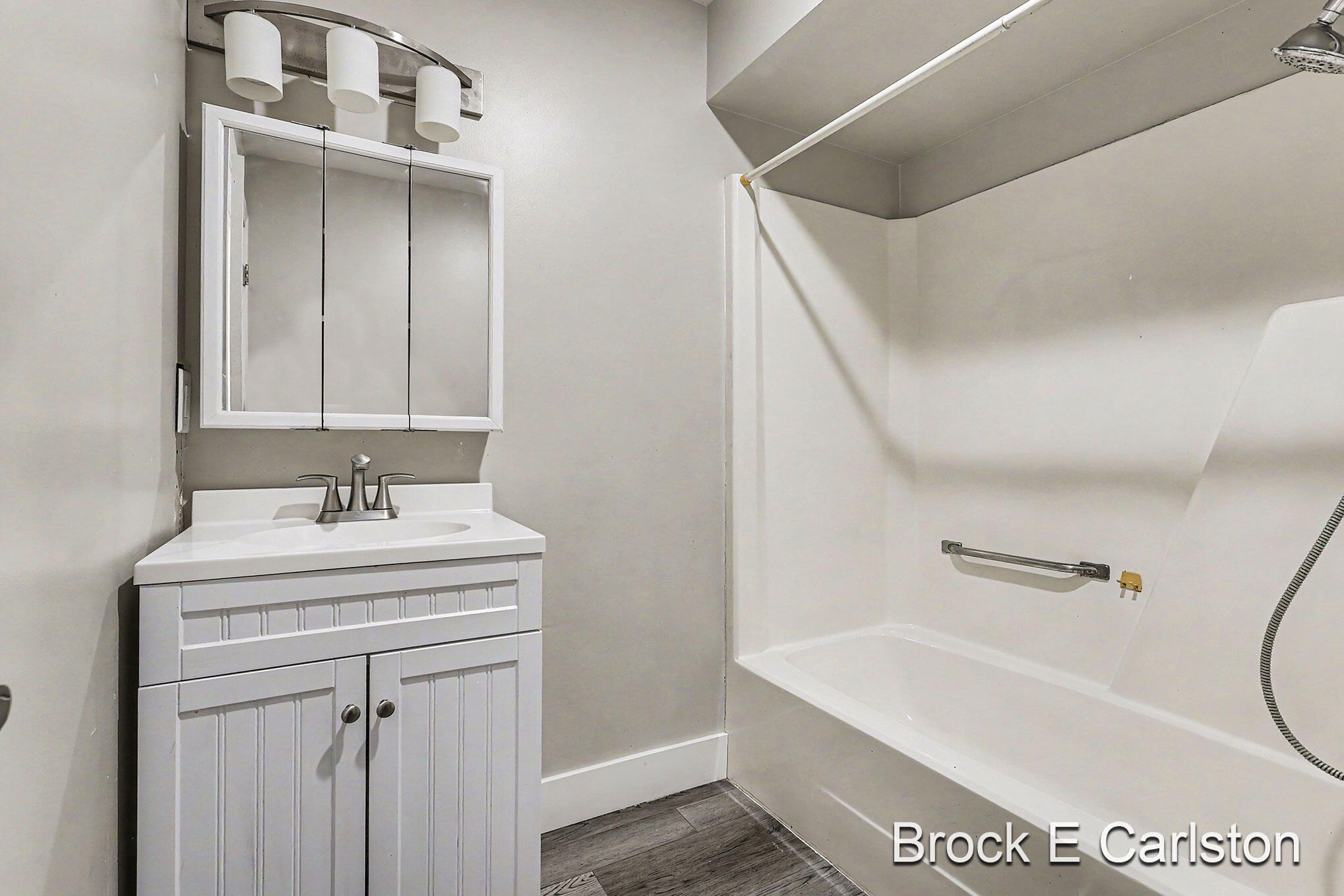 643 E Sternberg Road Norton Shores MI 49441