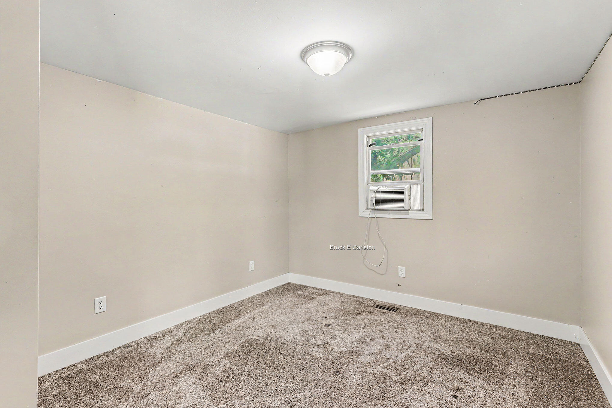 643 E Sternberg Road Norton Shores MI 49441