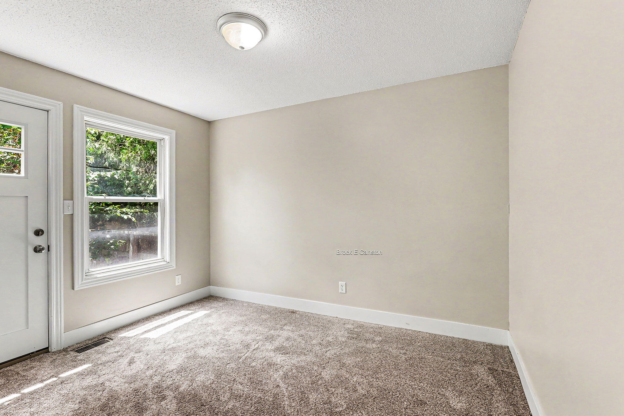 643 E Sternberg Road Norton Shores MI 49441
