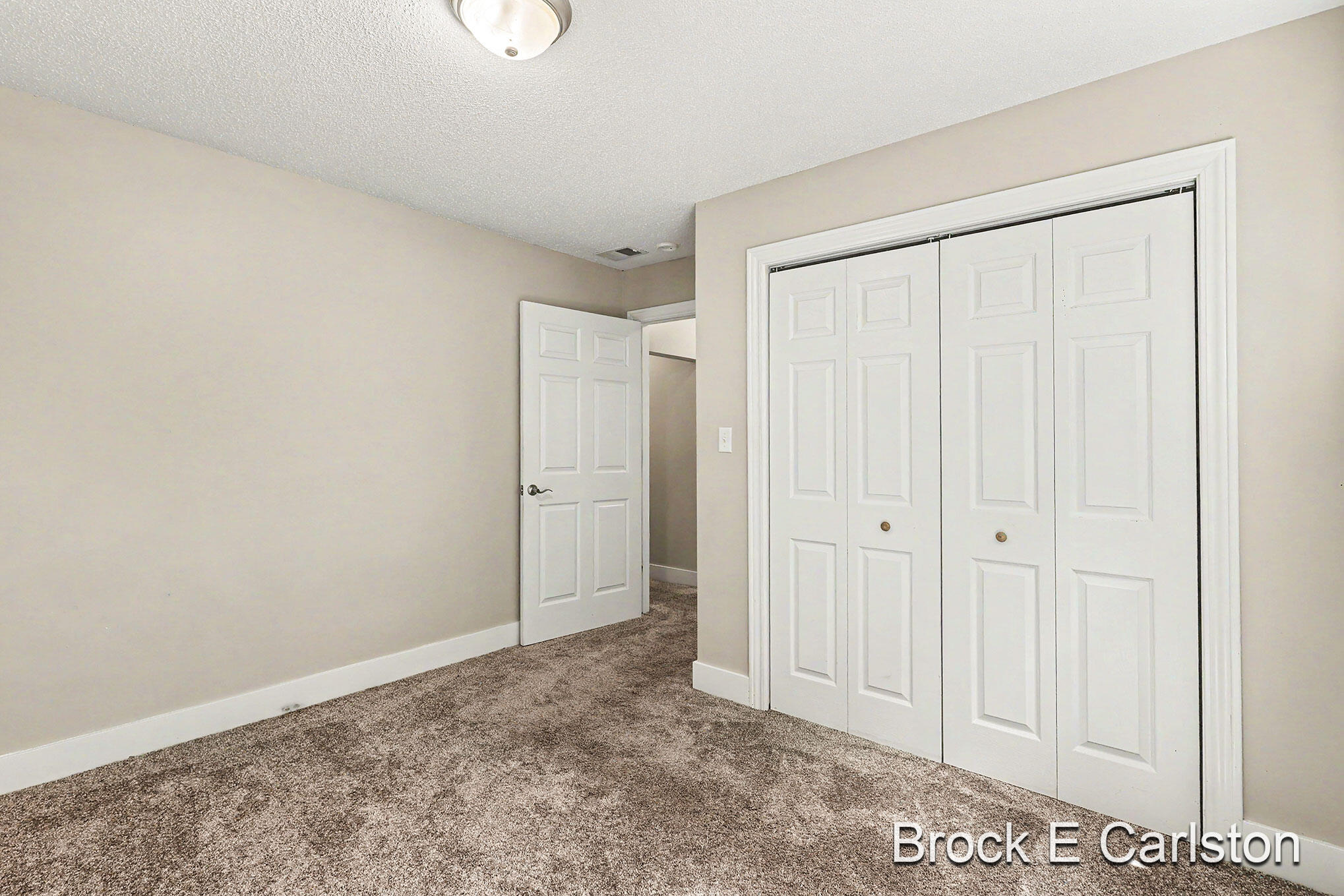 643 E Sternberg Road Norton Shores MI 49441