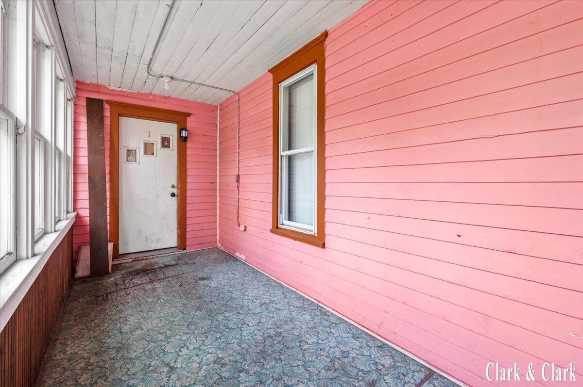 720 Hill Avenue Muskegon MI 49442