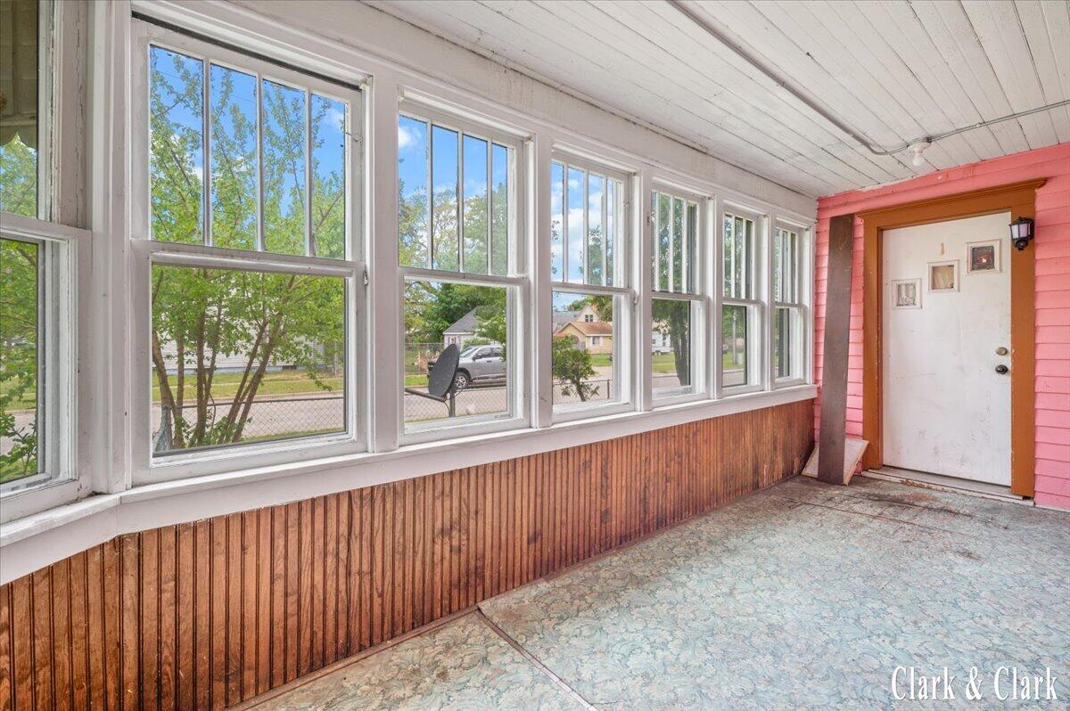 720 Hill Avenue Muskegon MI 49442