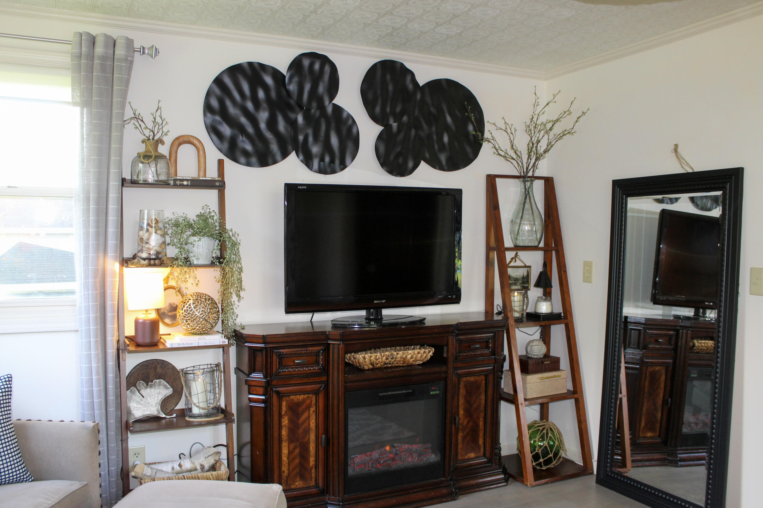 22555 Diamond Cove Street Cassopolis MI 49031