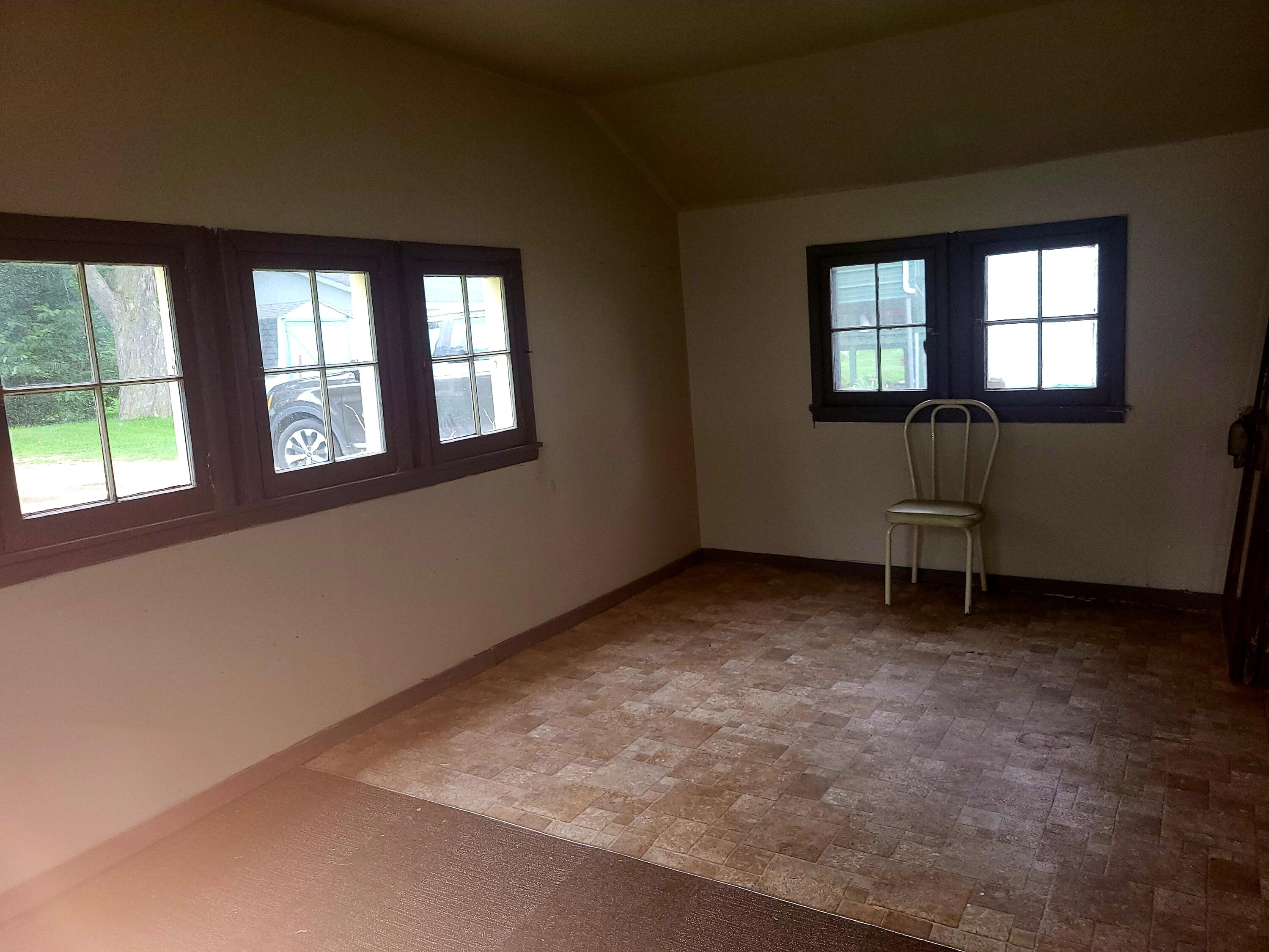 204 W Delaware Street Decatur MI 49045