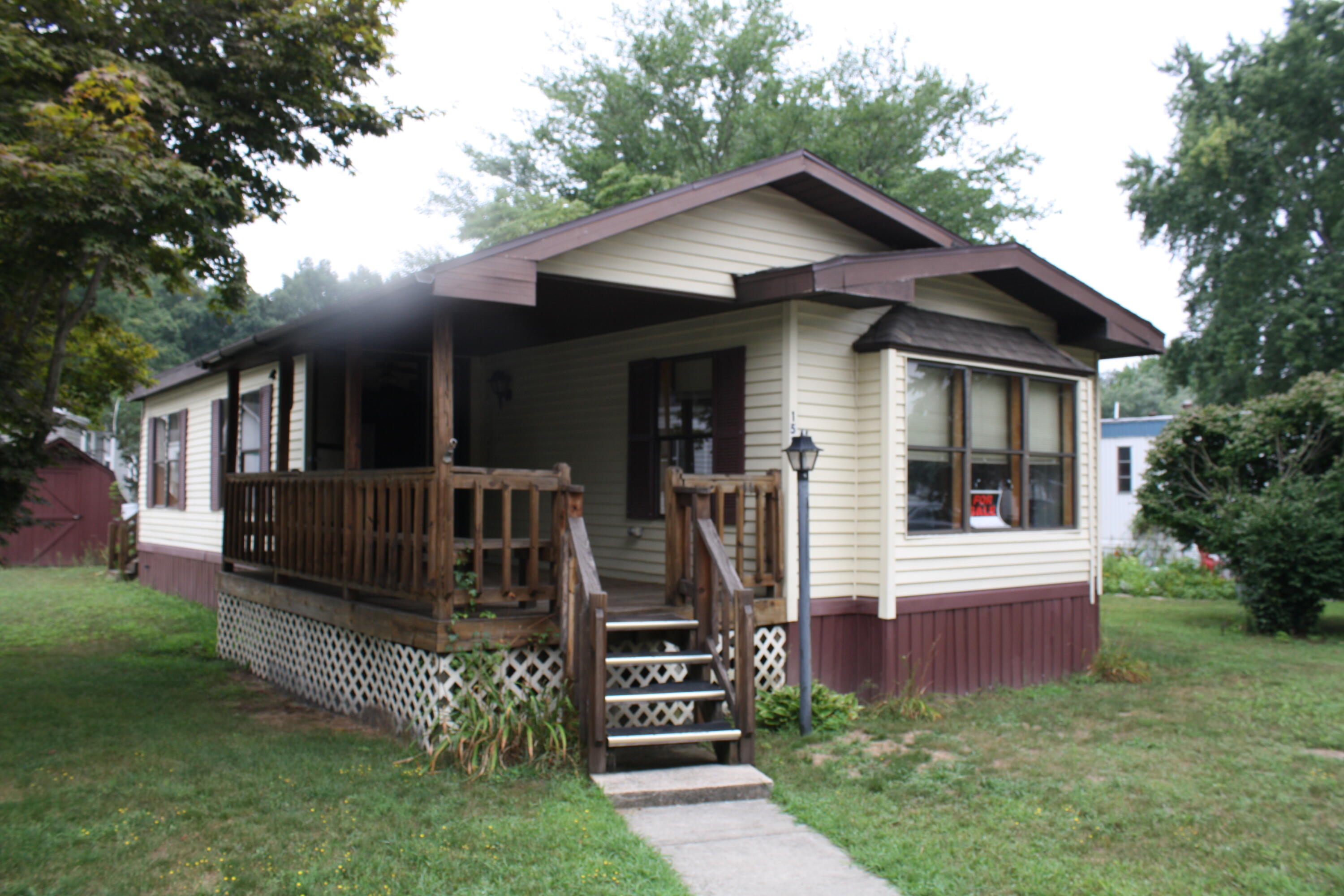 1580 Larry Drive Allegan MI 49010