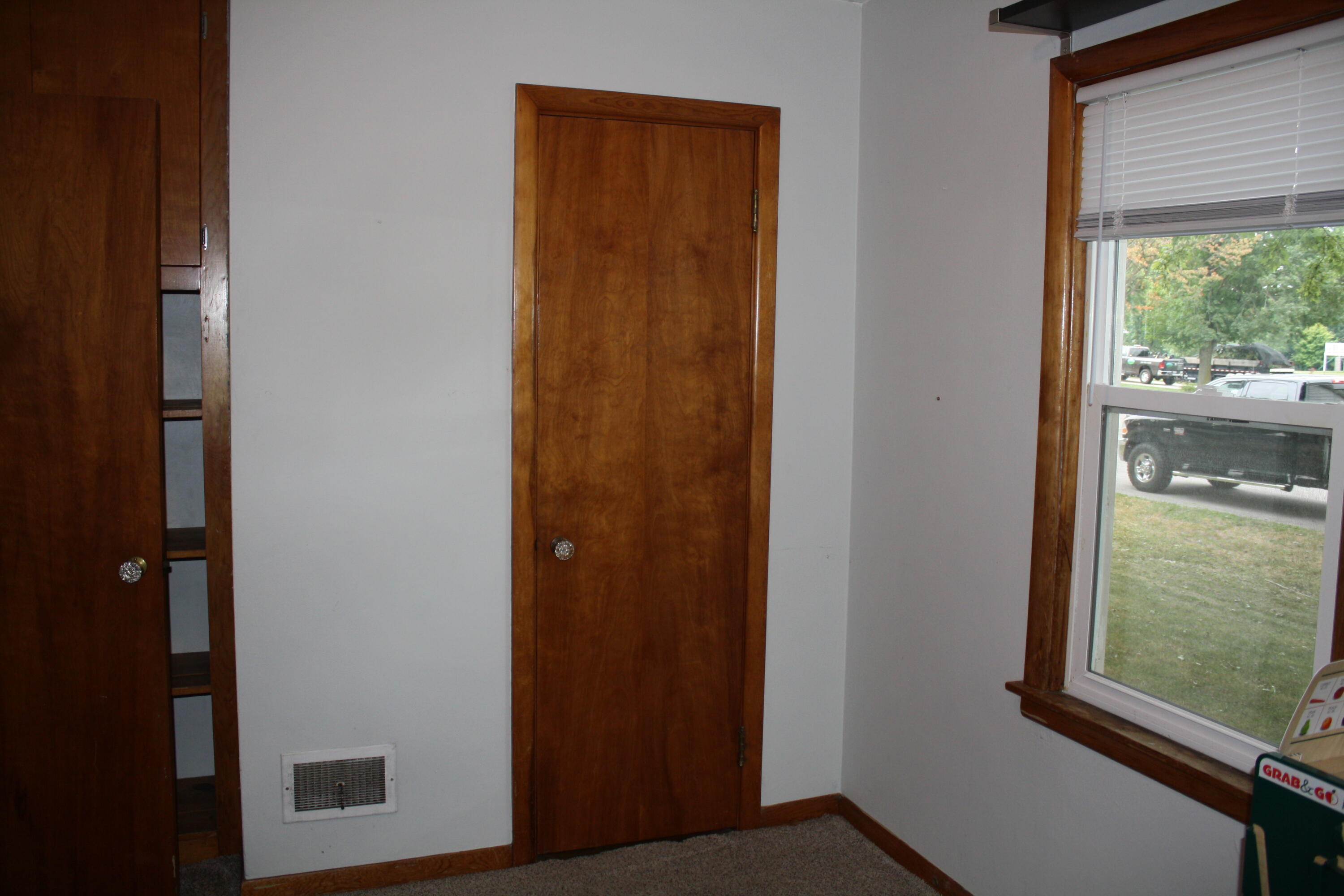 1580 Larry Drive Allegan MI 49010