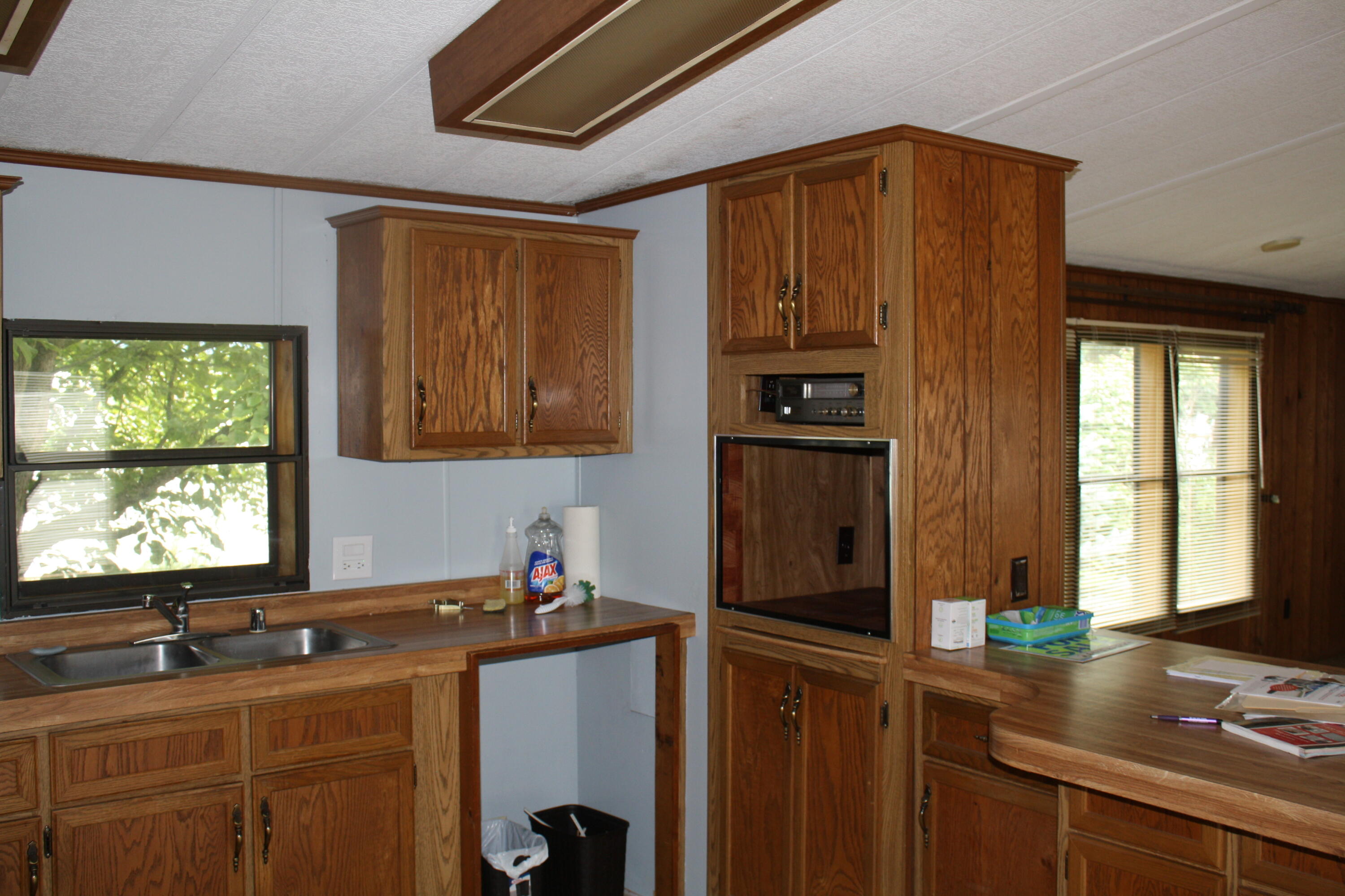 1580 Larry Drive Allegan MI 49010