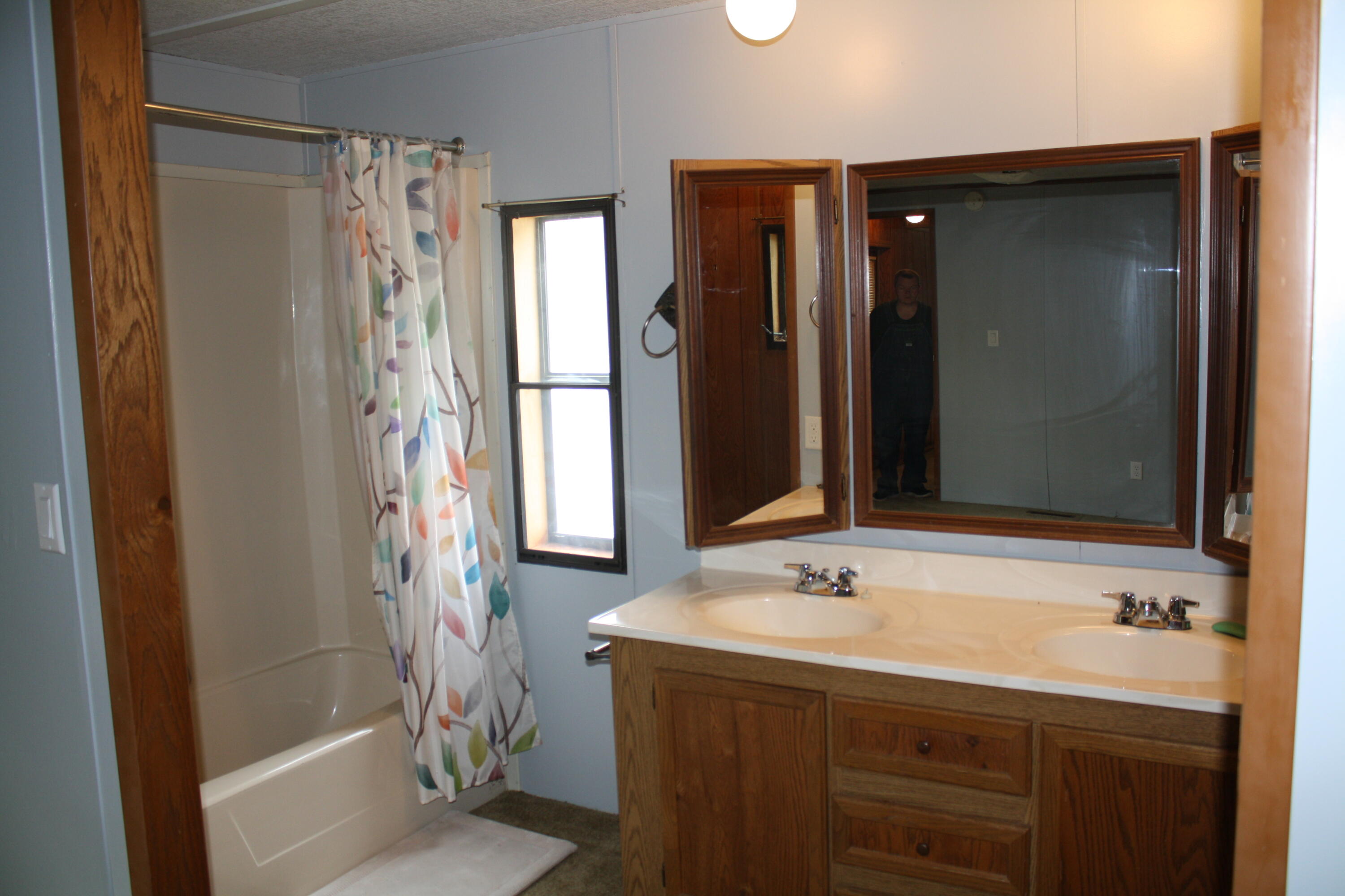 1580 Larry Drive Allegan MI 49010