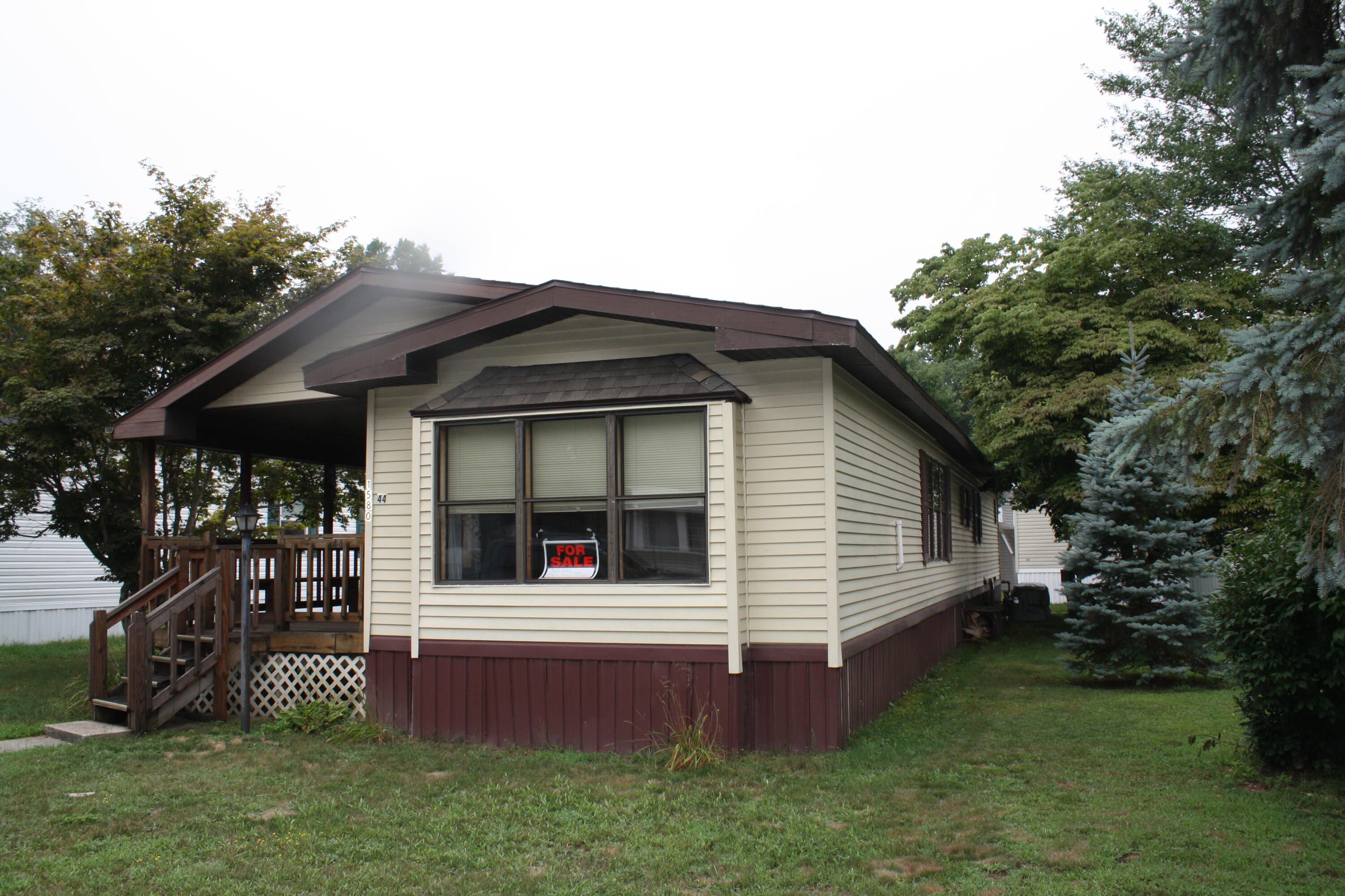 1580 Larry Drive Allegan MI 49010