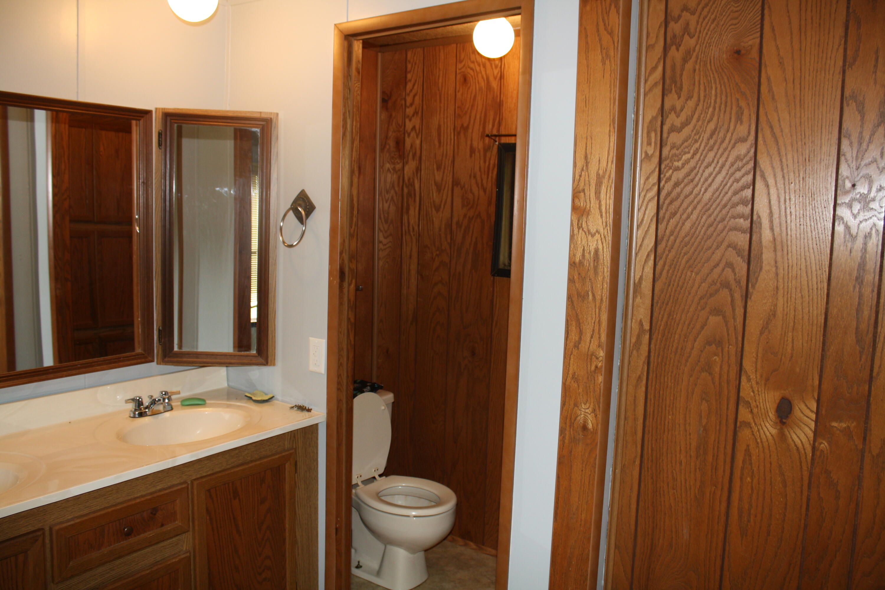 1580 Larry Drive Allegan MI 49010