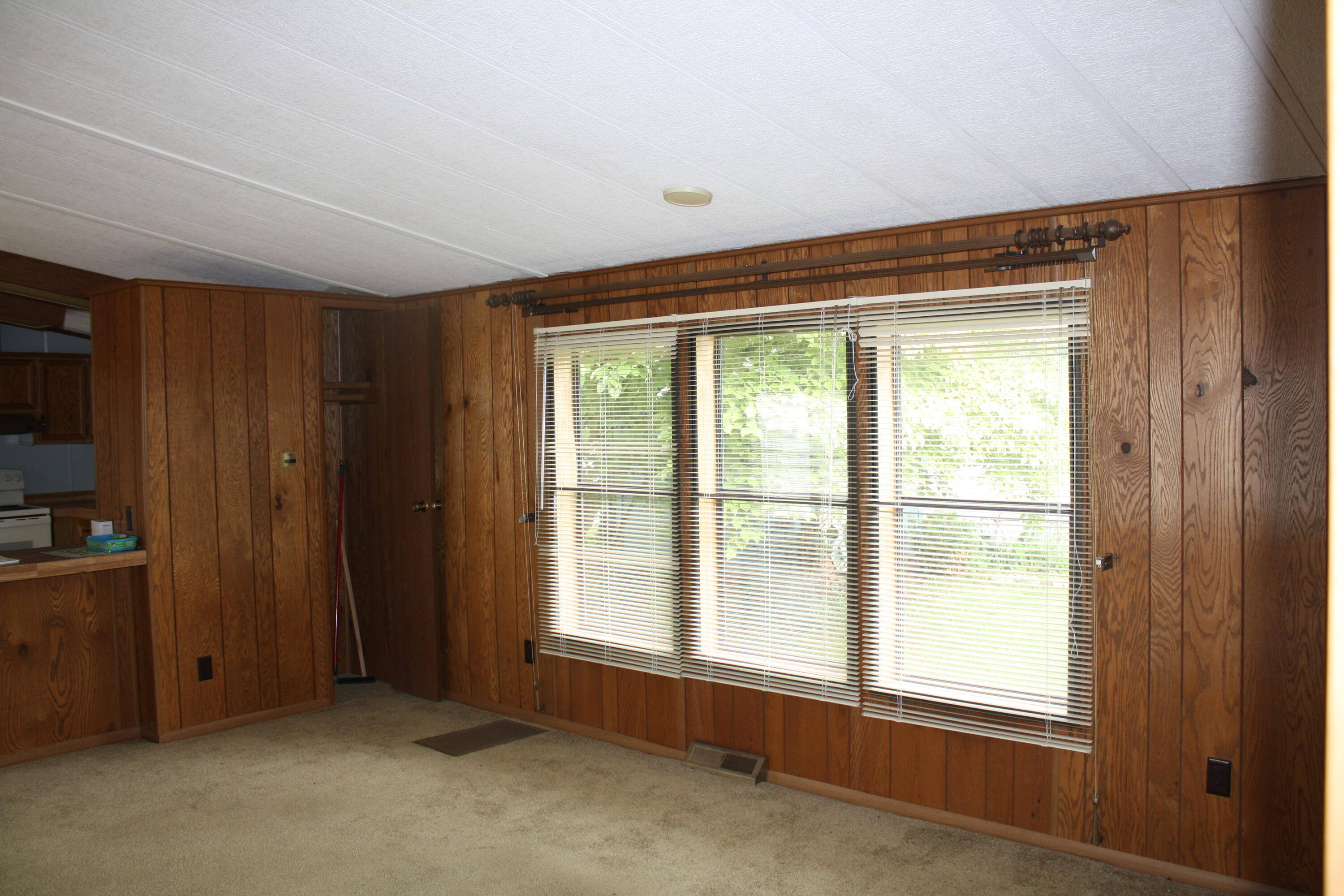 1580 Larry Drive Allegan MI 49010