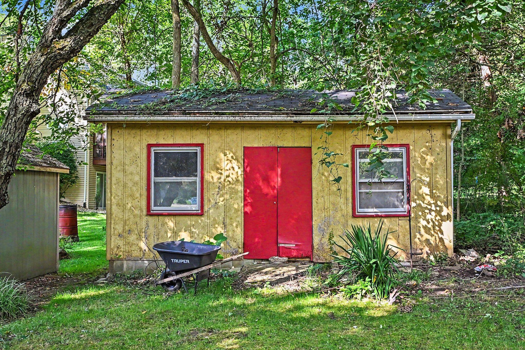308 Carey Mission Drive Niles MI 49120