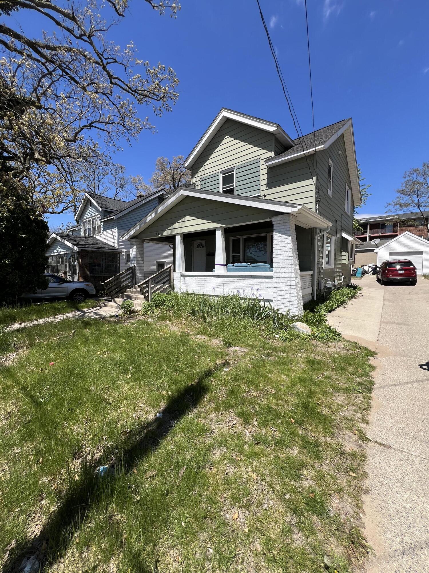 1321 Burton Street SE Grand Rapids MI 49507