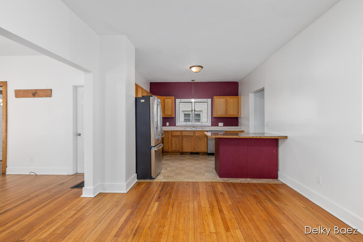 1321 Burton Street SE Grand Rapids MI 49507