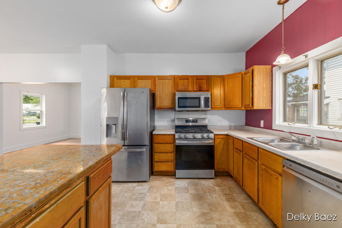 1321 Burton Street SE Grand Rapids MI 49507