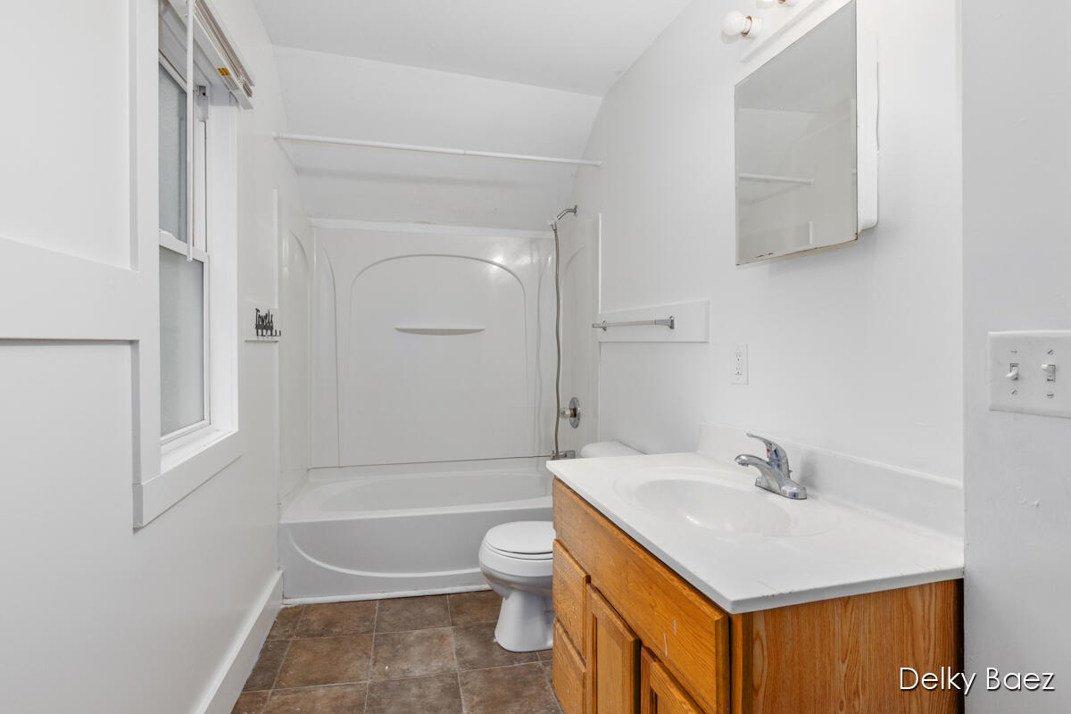 1321 Burton Street SE Grand Rapids MI 49507