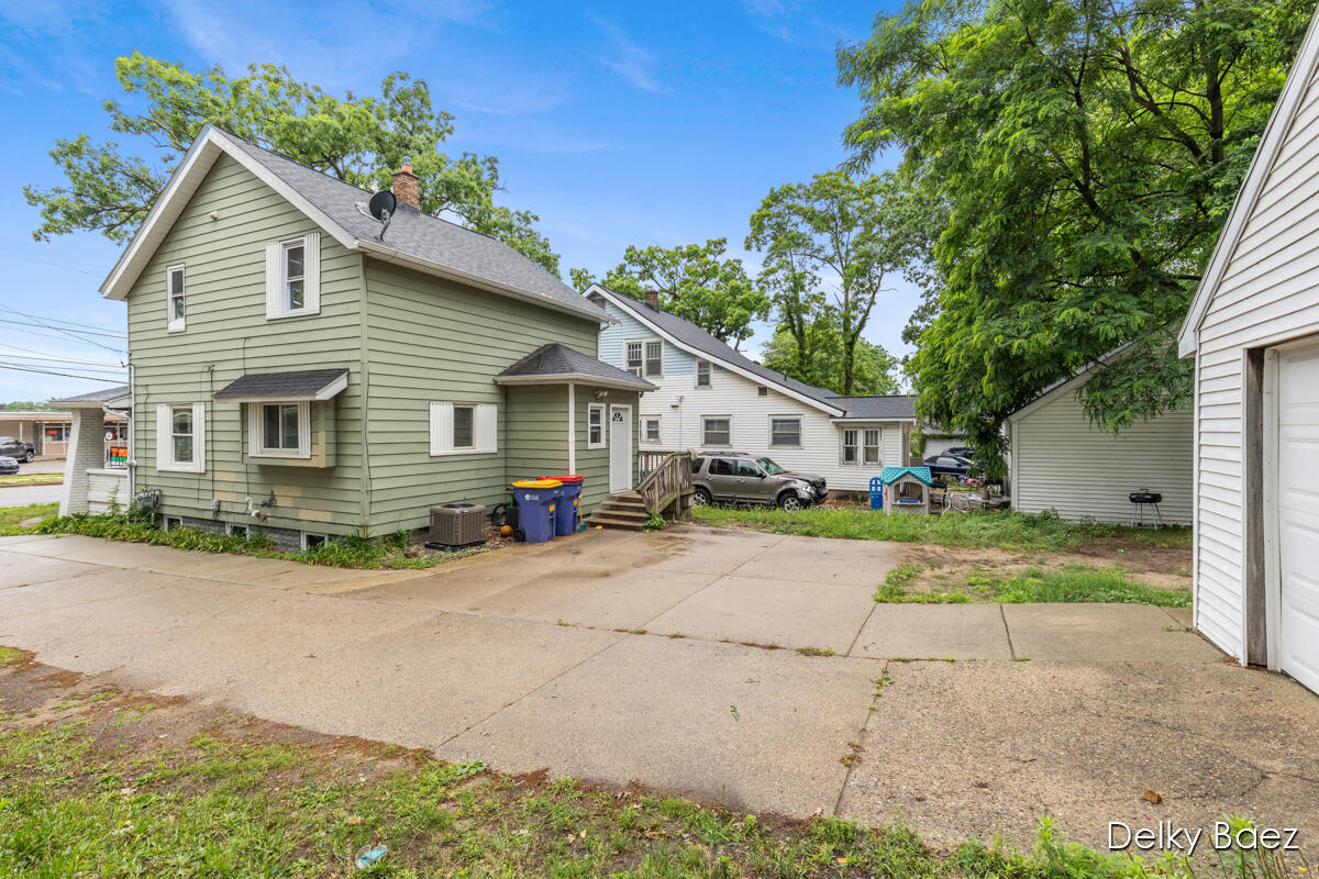 1321 Burton Street SE Grand Rapids MI 49507