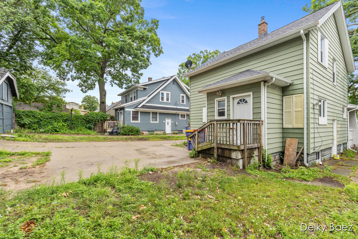 1321 Burton Street SE Grand Rapids MI 49507