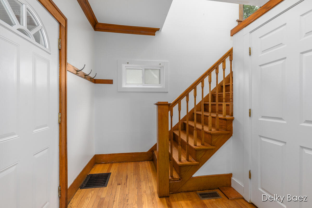 1321 Burton Street SE Grand Rapids MI 49507