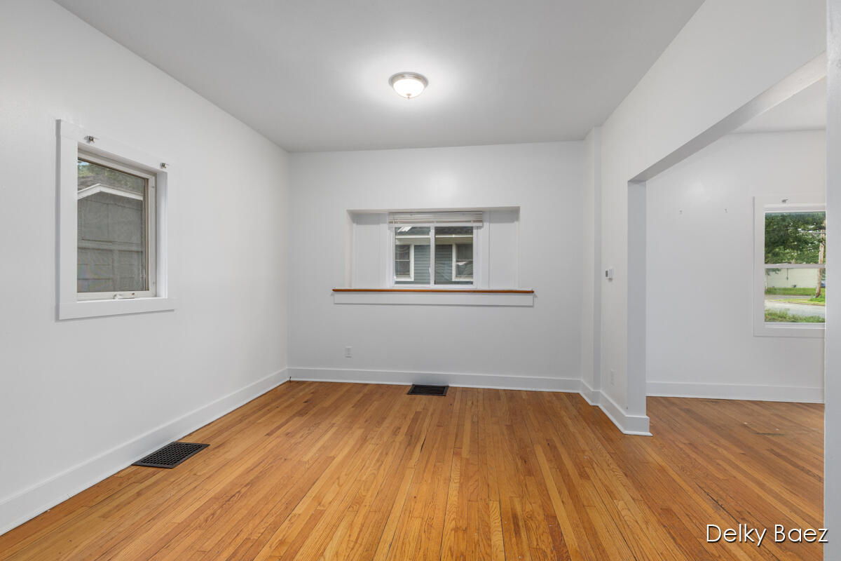 1321 Burton Street SE Grand Rapids MI 49507