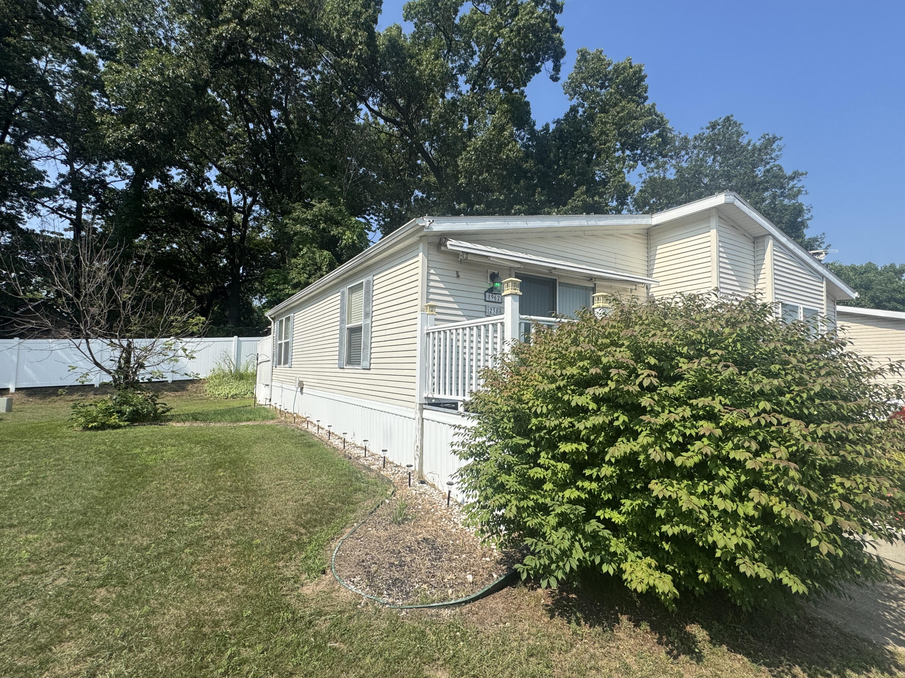 8962 Woodland Avenue Kalamazoo MI 49009